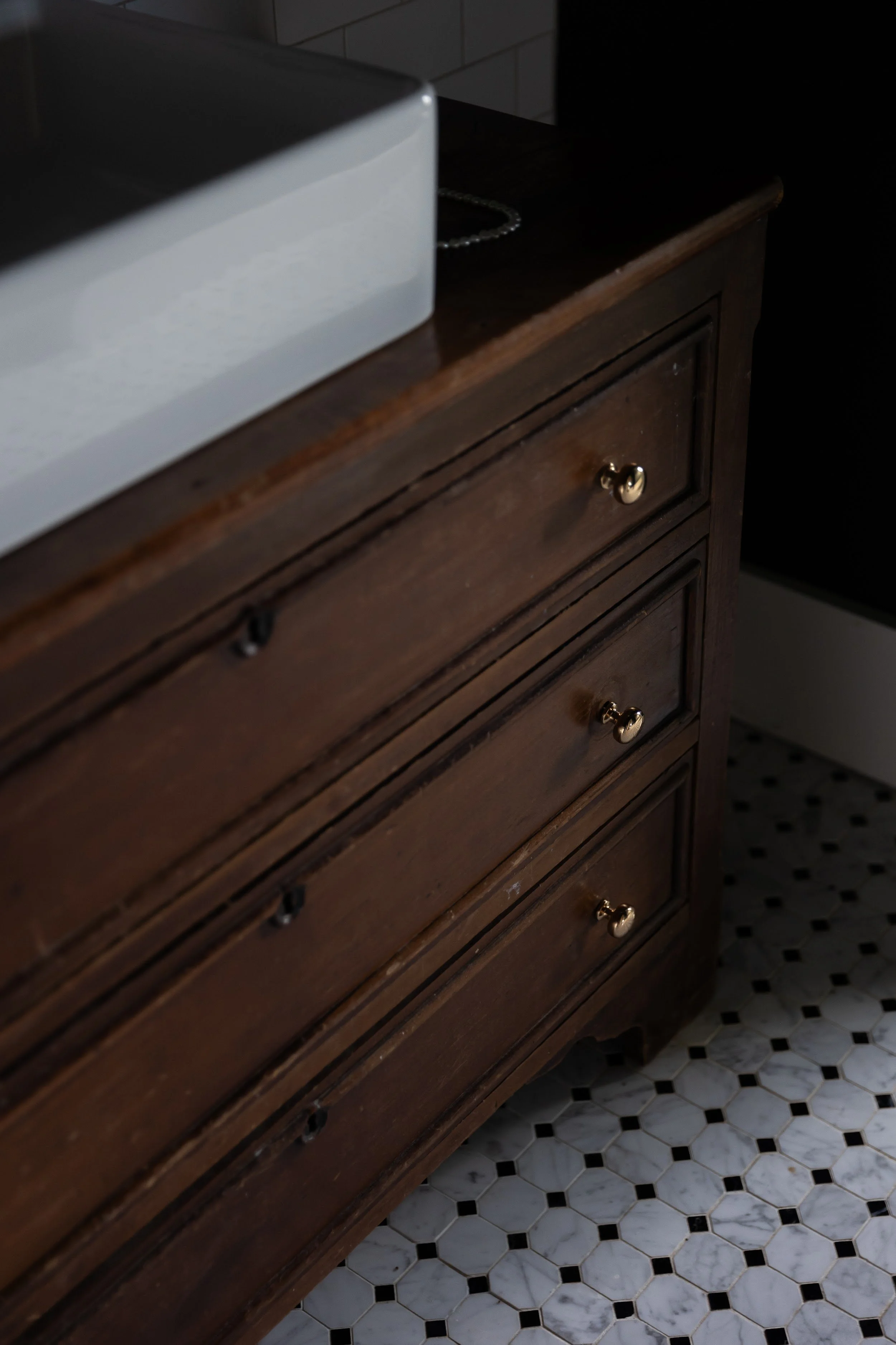 blackbuck-ridge-antique-chest-detail-lampasas-tx.jpg