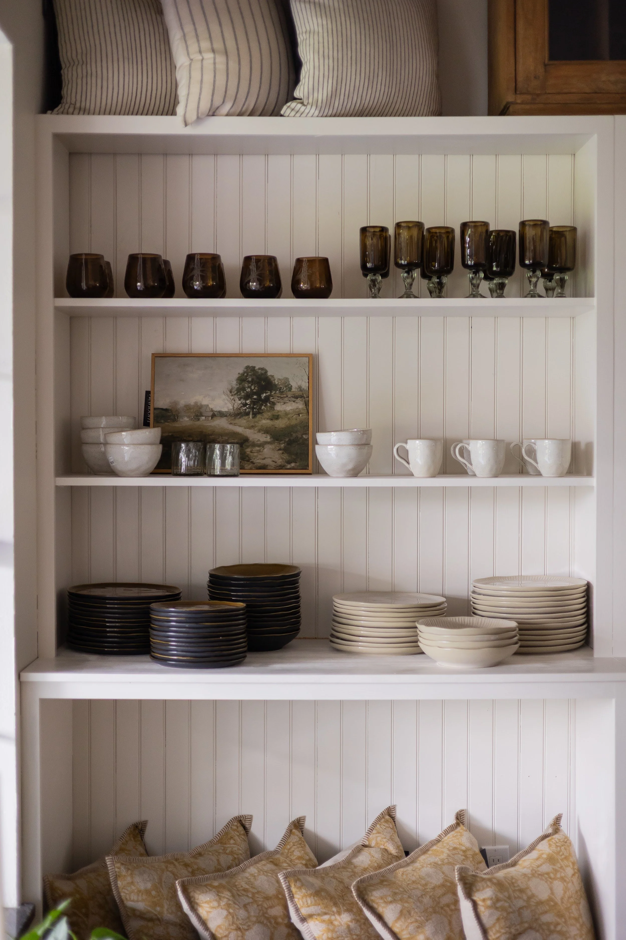 heirloom-avenue-n-beadboard-shelving-candles-marble-falls-tx.jpg