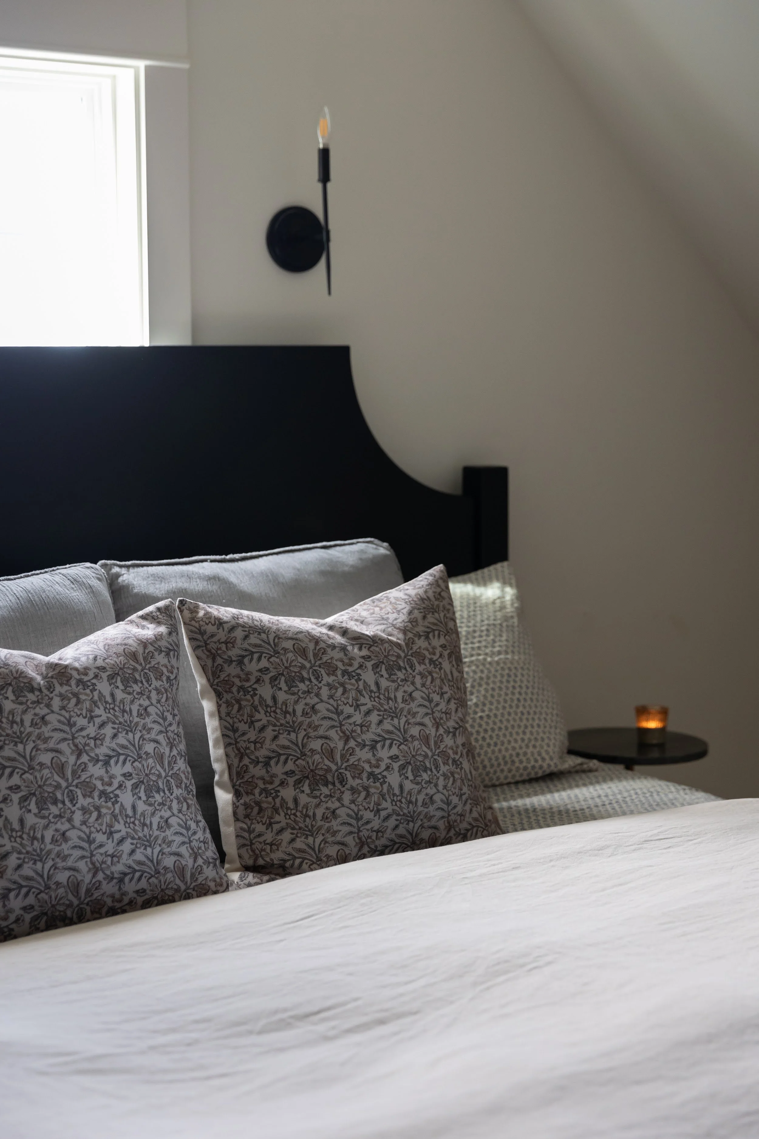 blackbuck-ridge-attic-bedroom-pillows-lampasas-tx.jpg