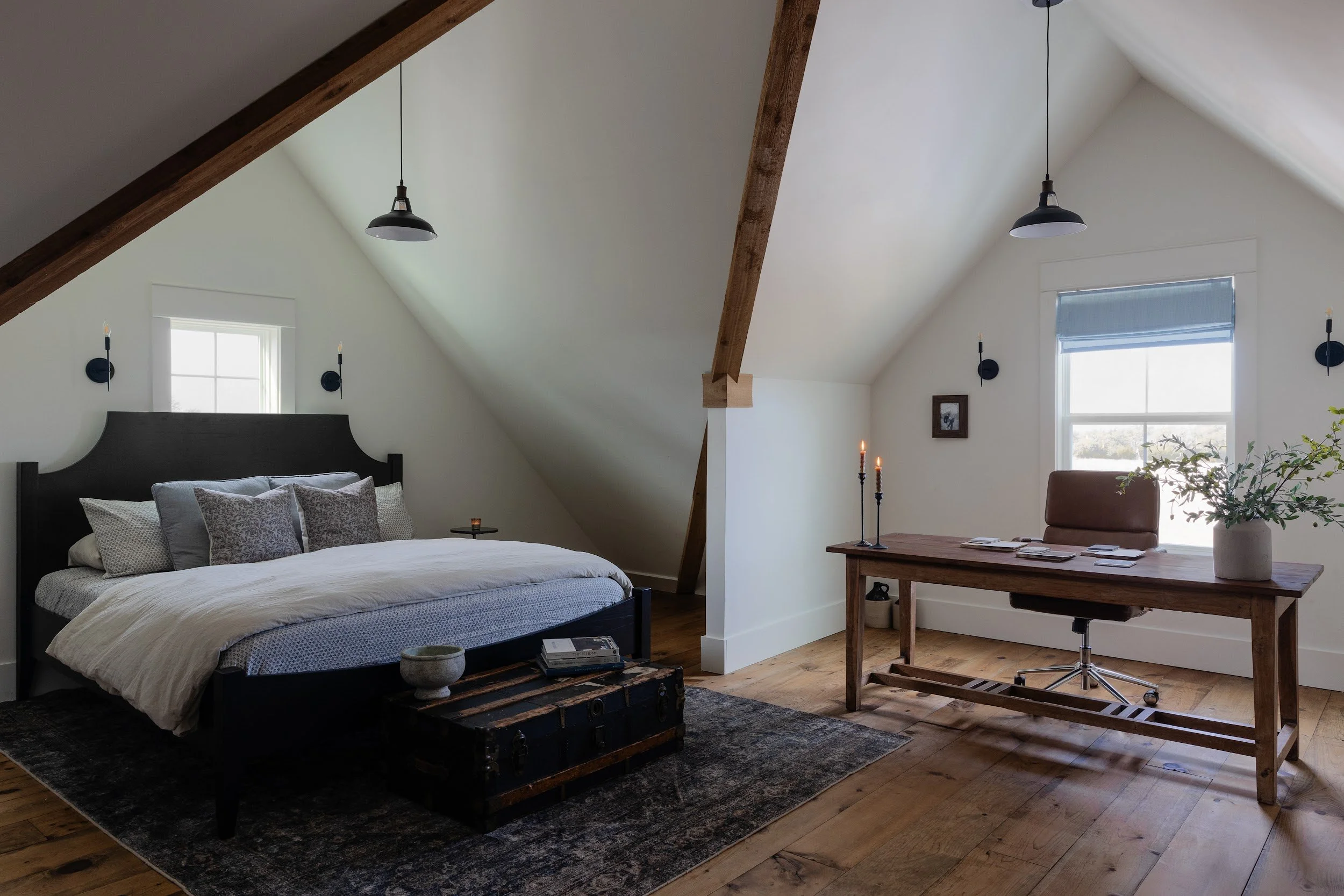 blackbuck-ridge-guest-bedroom-vaulted-lampasas-tx.jpg