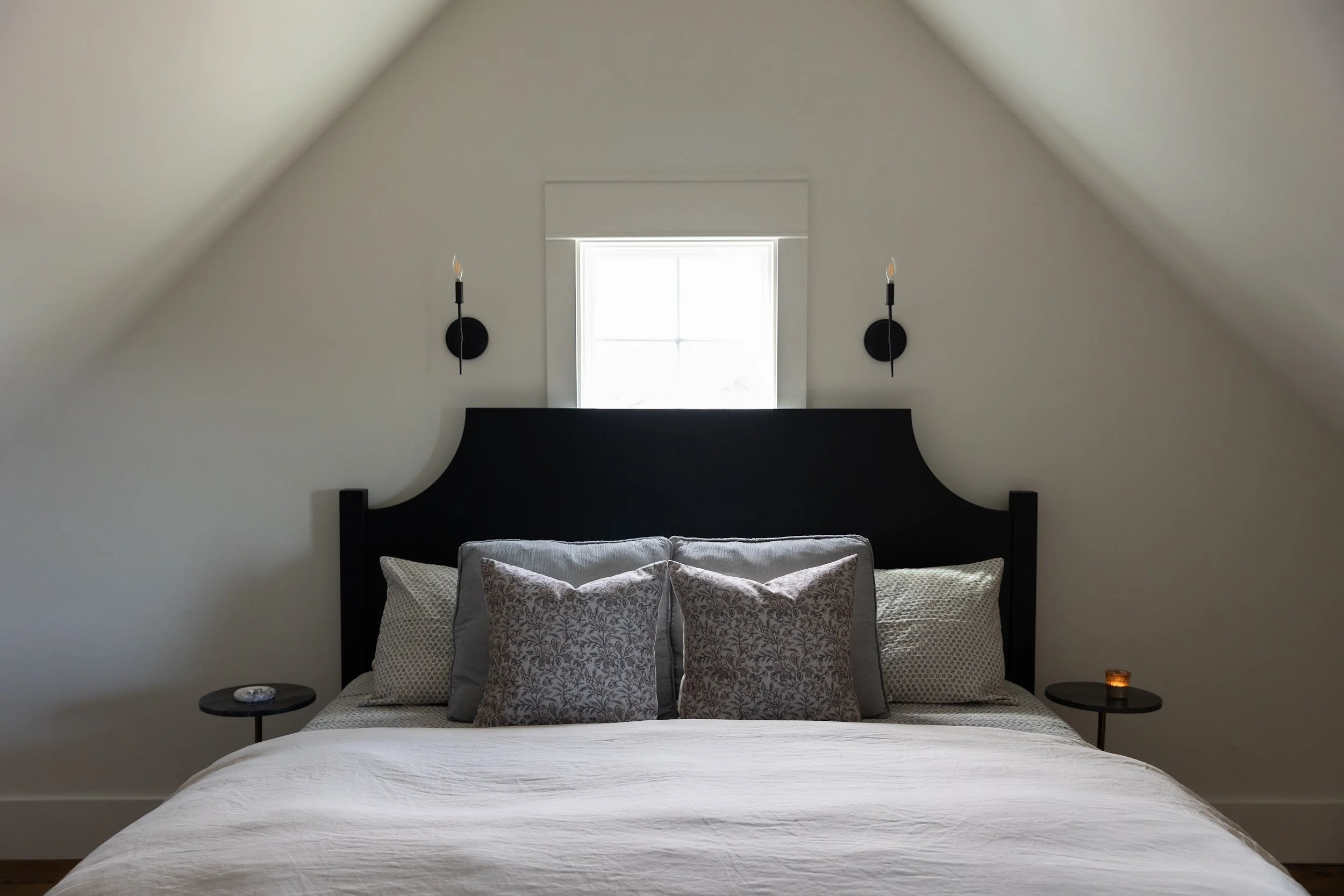 blackbuck-ridge-attic-bedroom-window-lampasas-tx.jpg