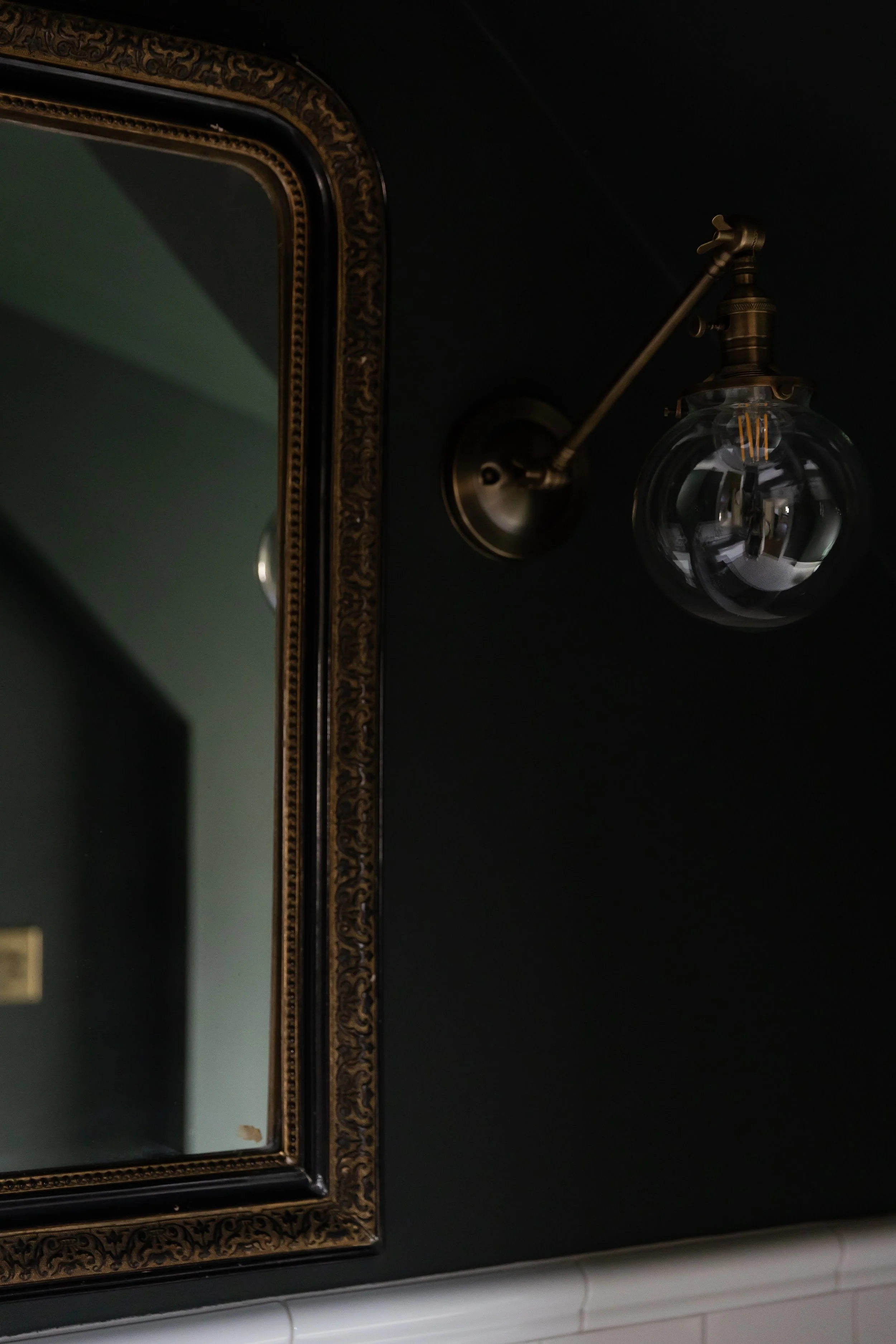 blackbuck-ridge-antique-mirror-detail-lampasas-tx.jpg