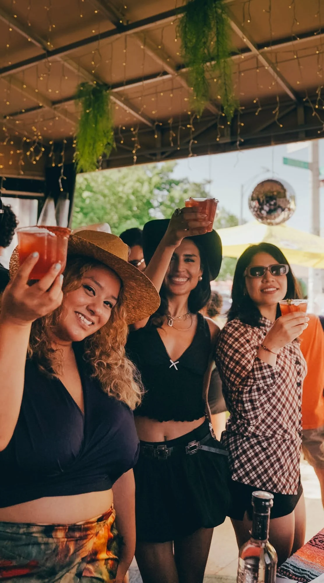 47b-diego-patio-party-friends-toast-03.jpg