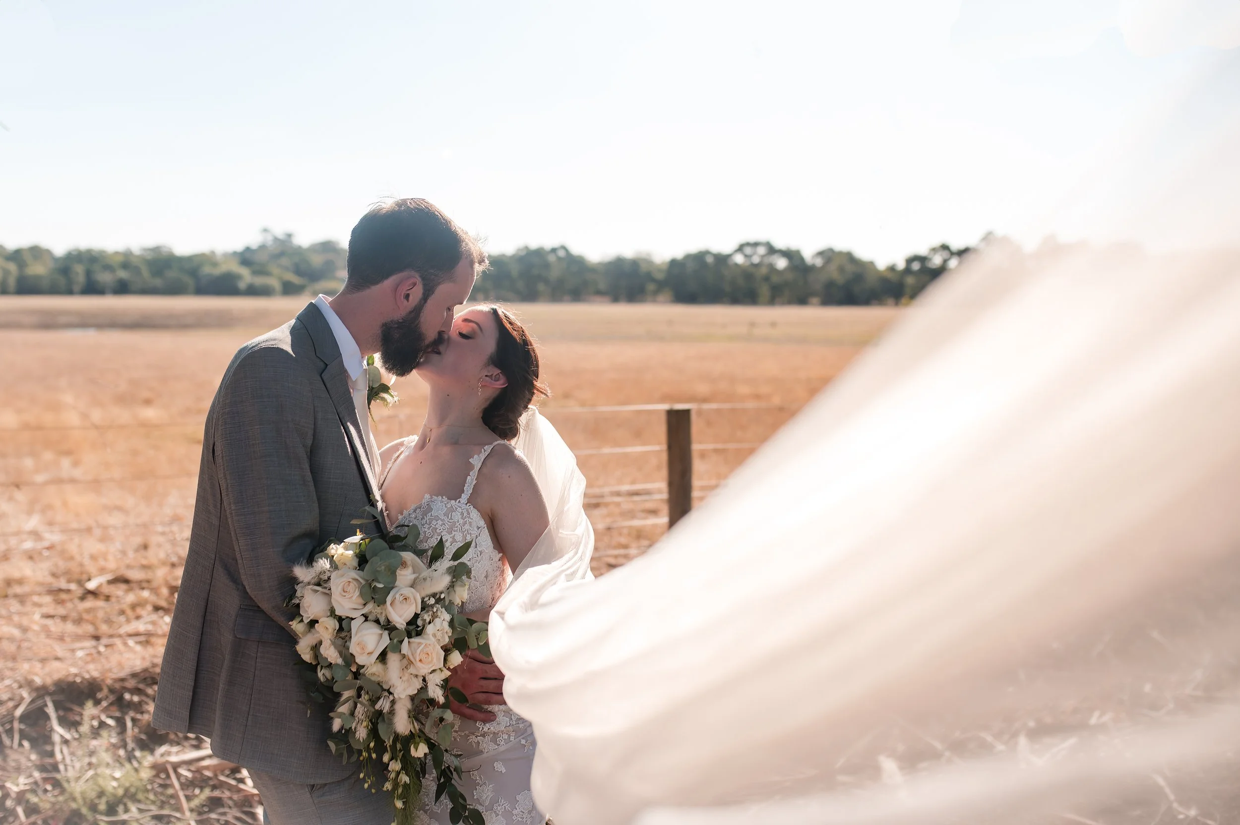 BALLARAT WEDDING PHOTOGRAPHER22.jpg