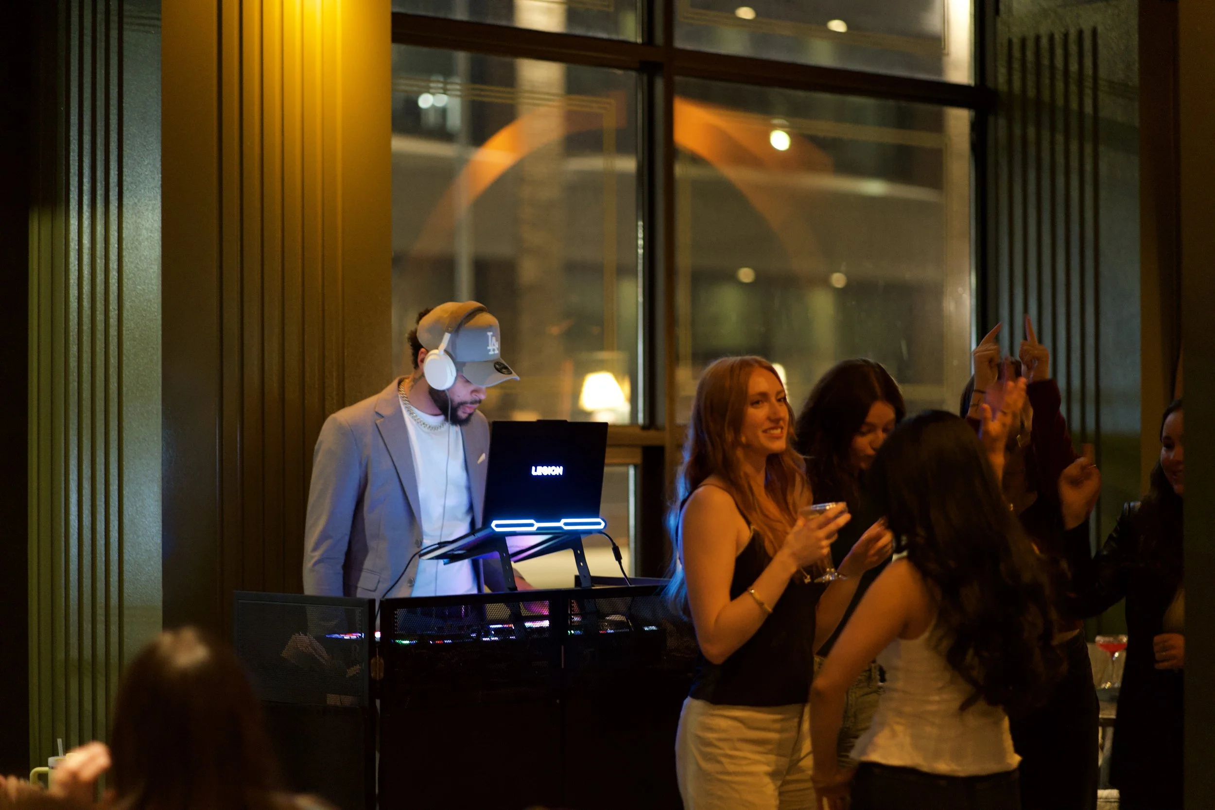 Benefits of a Wedding DJ That Doubles as a Club DJ