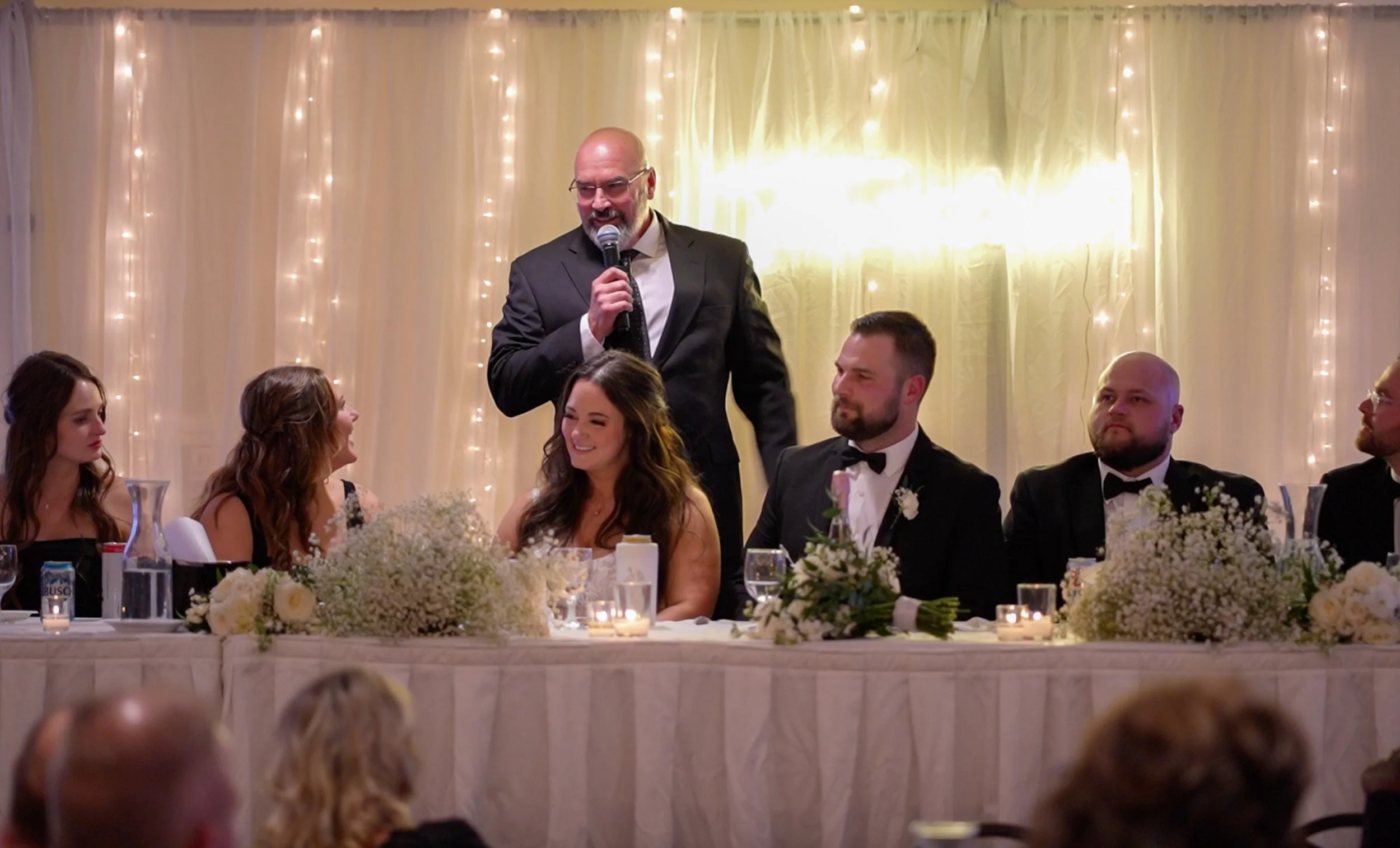 How to Give a Memorable Wedding Speech: Tips From a Wedding DJ Who’s Heard Hundreds