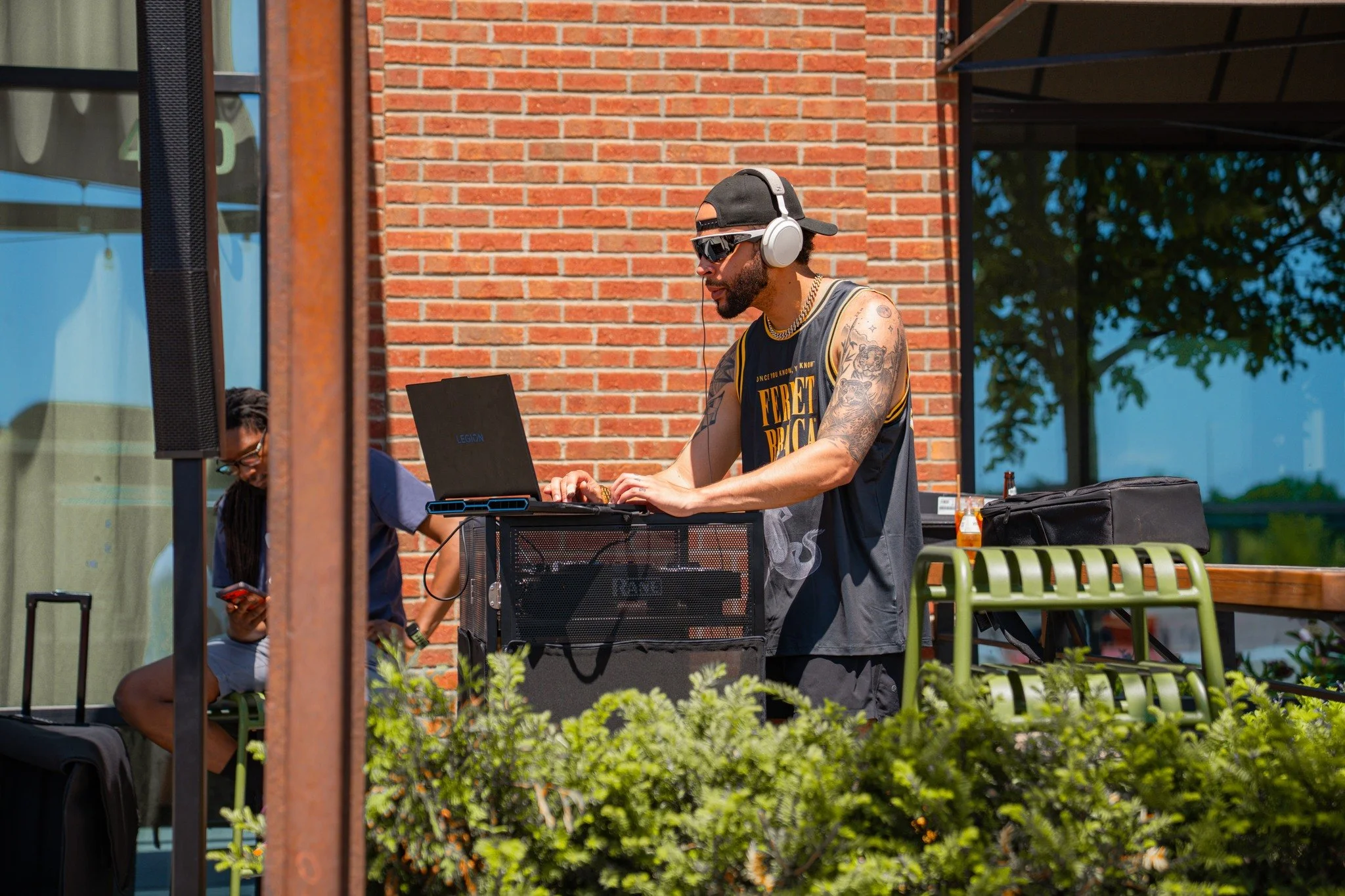 What goes really well with Brunch? 🍾 A live DJ to set the mood. 
Catch DJ Avery with the beats every other Sunday at @highball_dtsf 🍸

Next up... June 7th from 10 AM - 2 PM 🎧