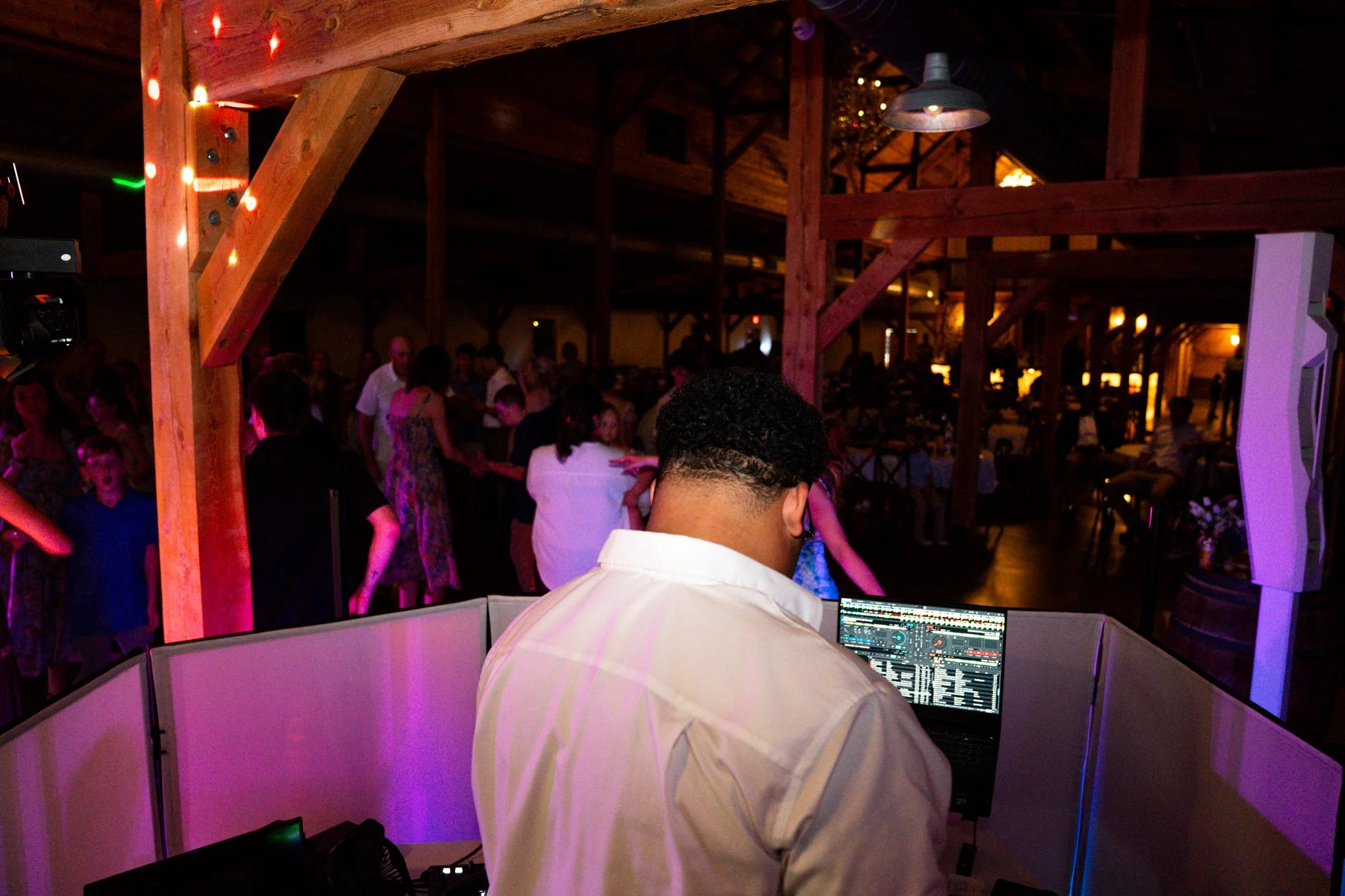 The Wedding Venue Questions Couples Should Ask — From a DJ’s Perspective