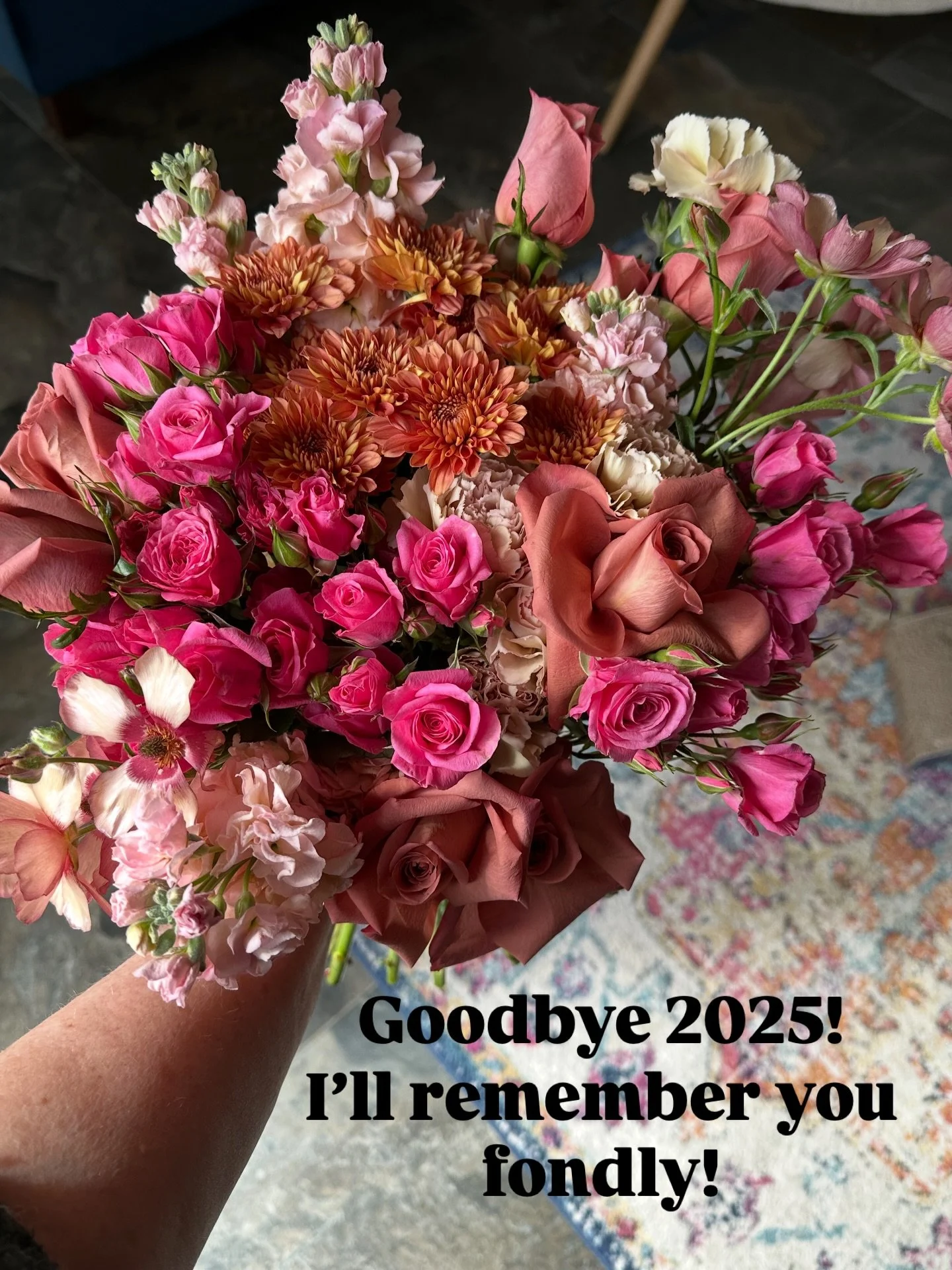 Thank you to all of my assistants, especially @suecleary and @xsandra.dx for helping to create all the beautiful arrangements for our couples in 2025.
Thank you to the countless vendors, suppliers and wholesalers who I have worked with for your kindn