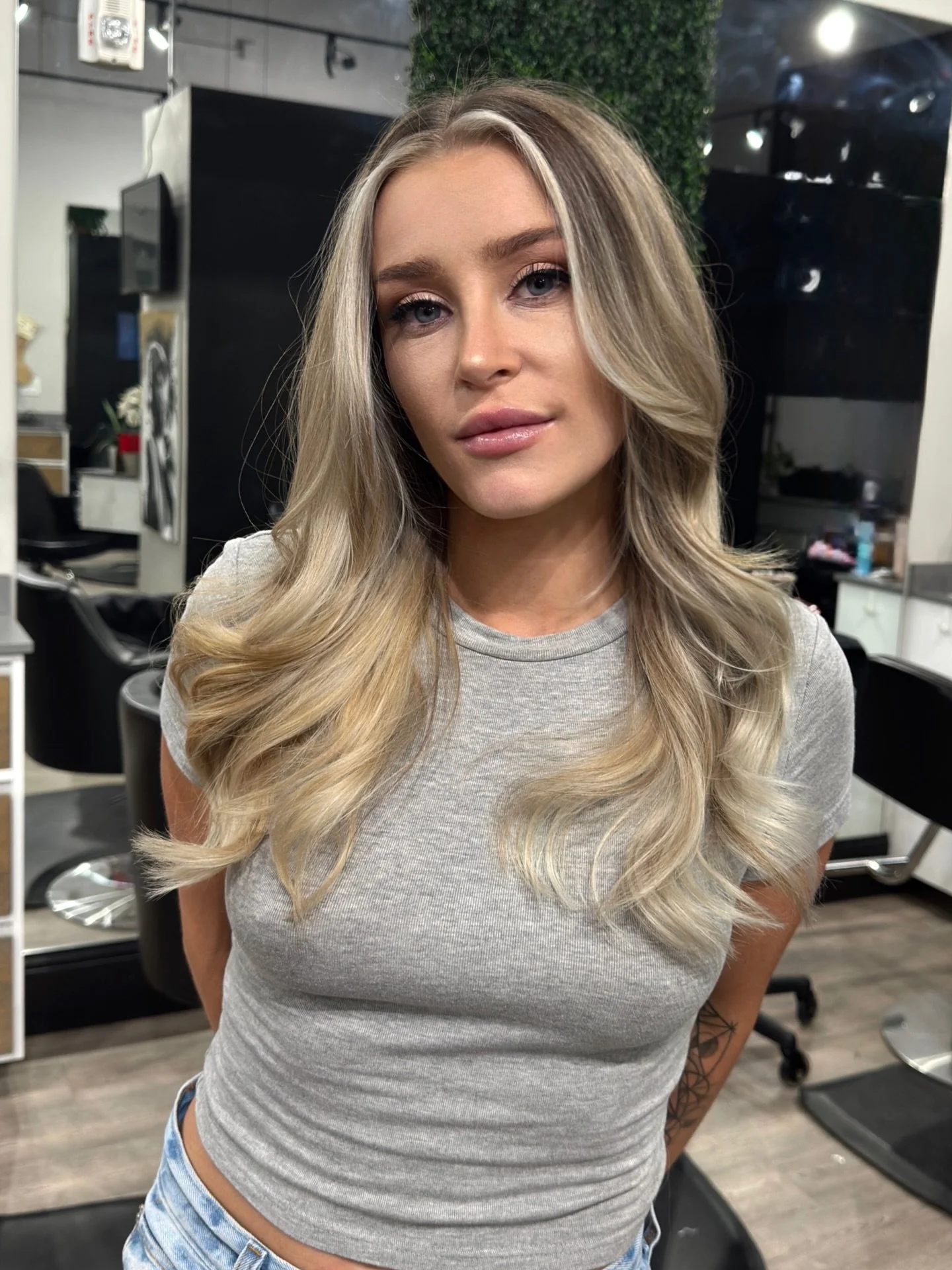 @kendall_davies ❤️&zwj;🔥⚡️👸🏼 

#denverhair #denverhairsalon #denverhairstylist #denverblondespecialist #colorcorrection #denvercolorado