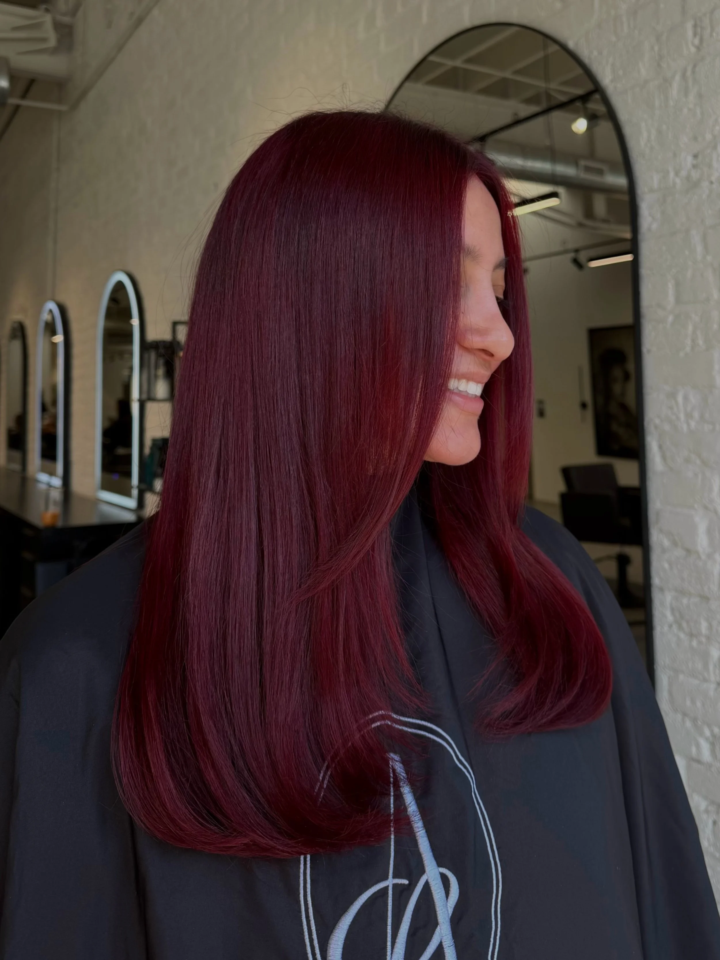 more cherry cola please 🥤🍒
@schwarzkopfusa 

#denverhairstylist #denverhairsalon #denvercolorado #denverhair #denverredhair