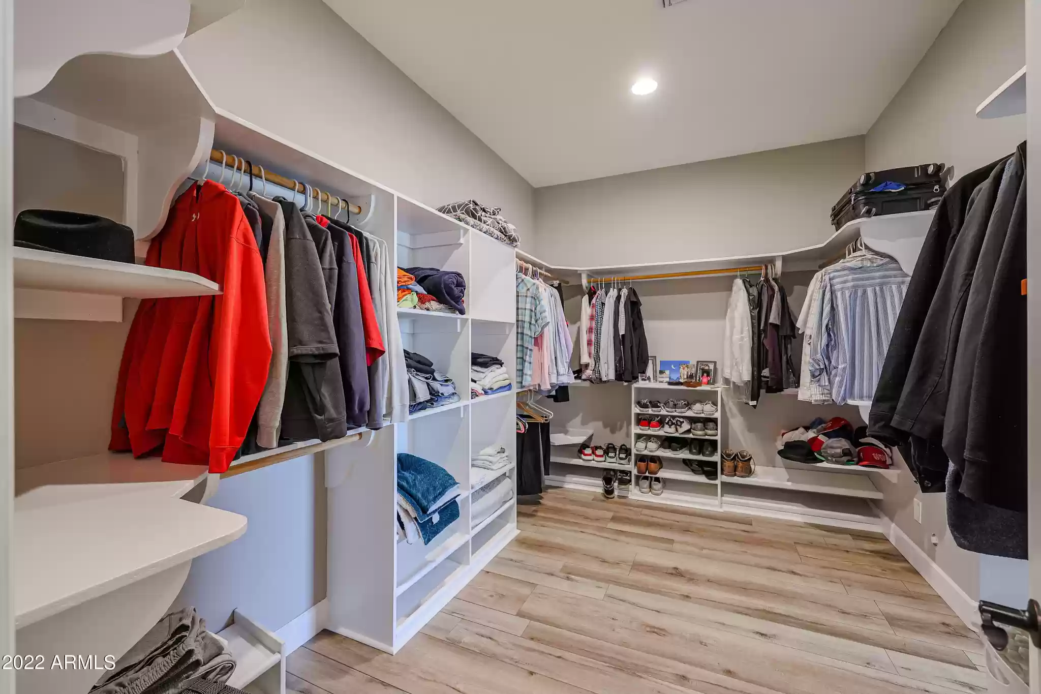 Primary Suite Walk-in Closet