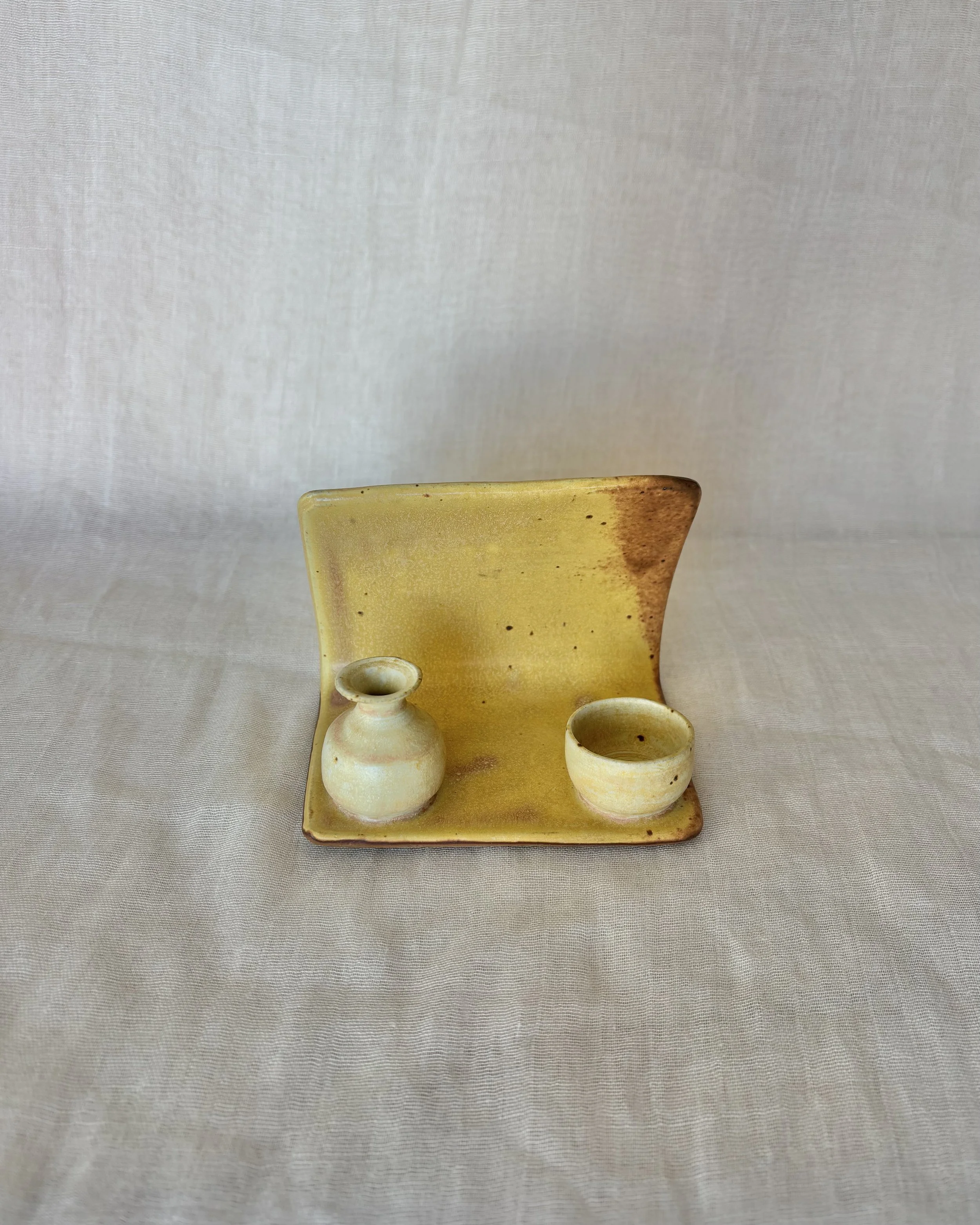 small-yellow-ceramic-desk-organizer-vase-cup.jpeg