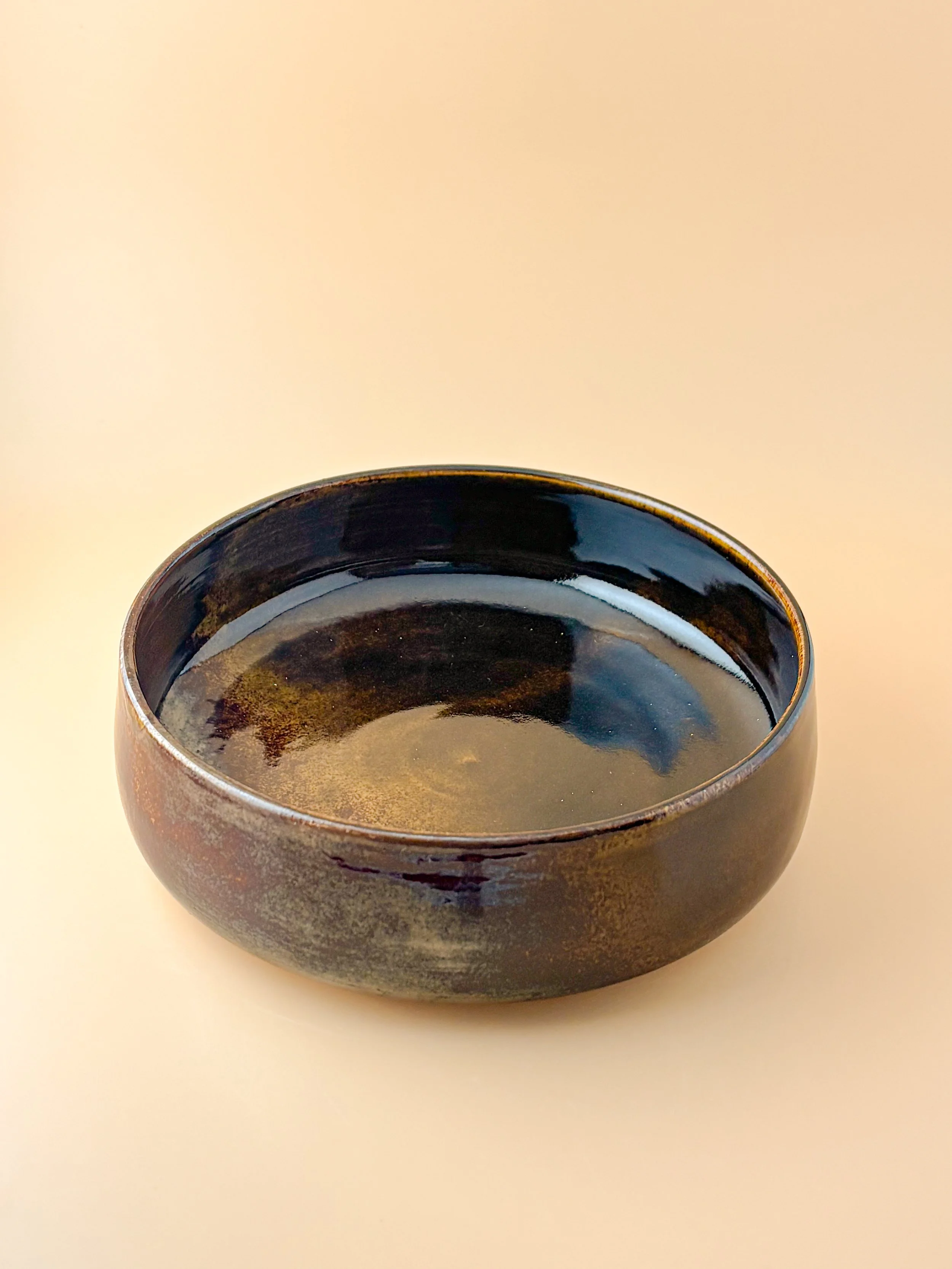 dark-brown-stoneware-dog-food-bowl.JPG