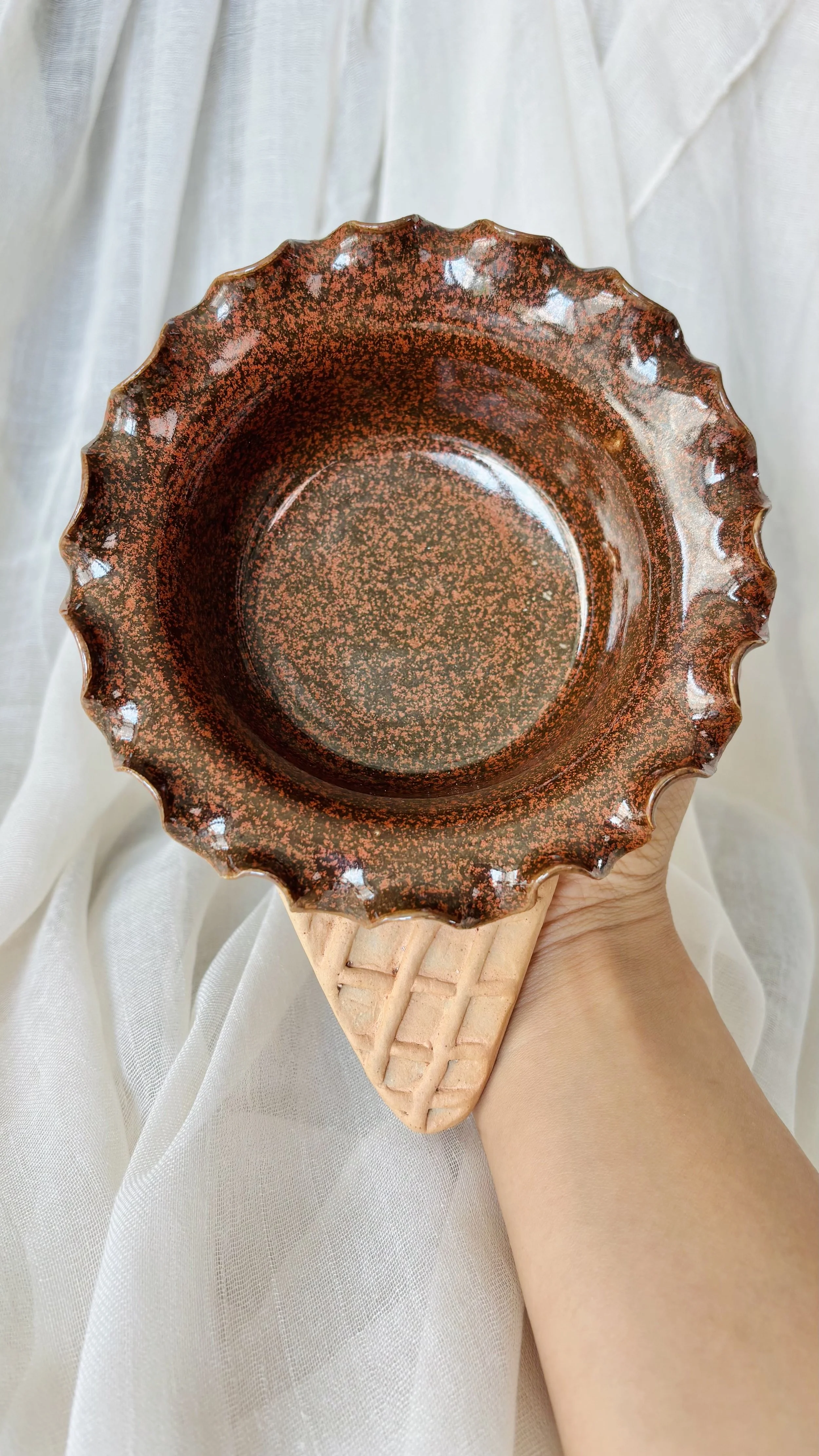 pooterie-ice-cream-bowl-waffle-cone-chocolate-brownie-05.jpg