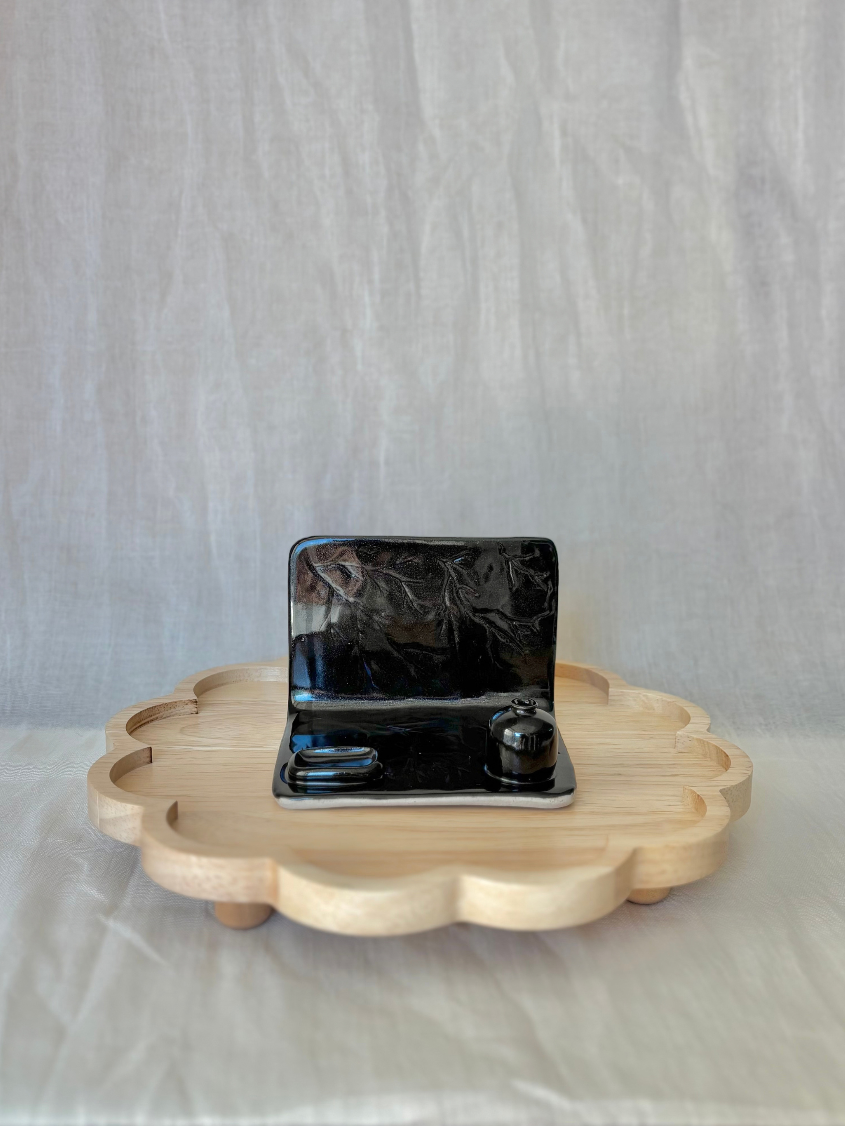 handmade-ceramic-business-card-holder-black-glaze-minimalist.png