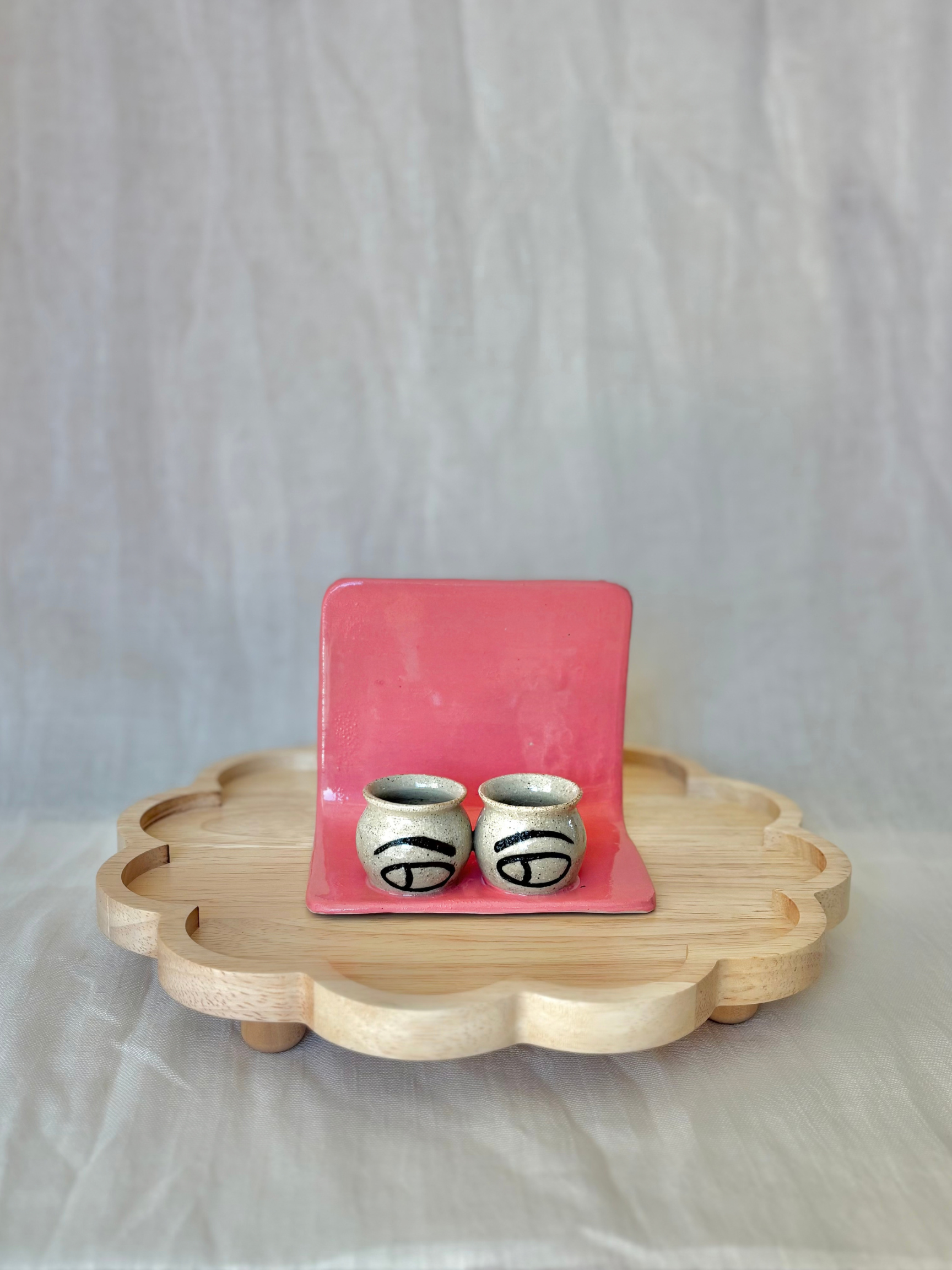 handmade-business-card-holder-pink-stoneware-sculpted-elements.png