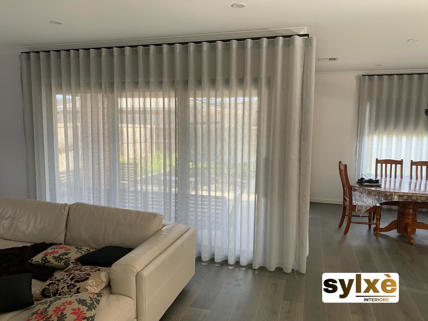 S-FOLD SHEER CURTAINS 

Soft light, clean lines, effortless elegance ✨

S-Fold sheer curtains bring a modern, flowing finish to any space - perfect for privacy without blocking the view.

@sylxe_interiors 

www.sylxeinteriors.com.au

#curtains #sheer