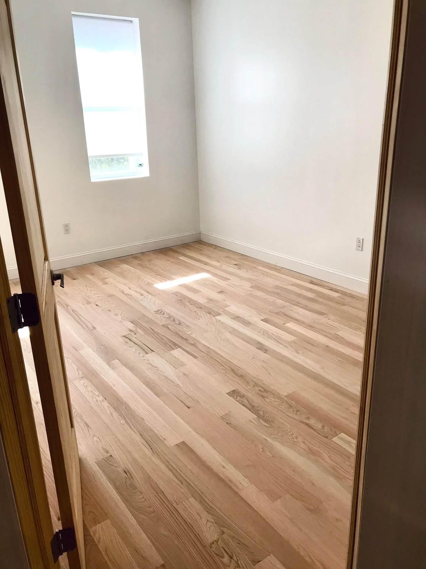 Floors set the tone for the entire space. Our wood flooring work speaks for itself, built to last and made to elevate every room.

#afterhours #contracting #contractor #woodfloors #flooring