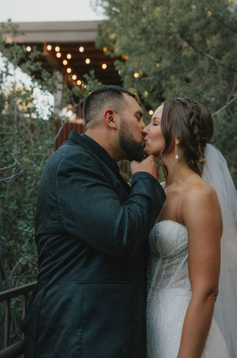 Sedona Elopement Photographer: Your Complete Guide to a Red Rock Elopement