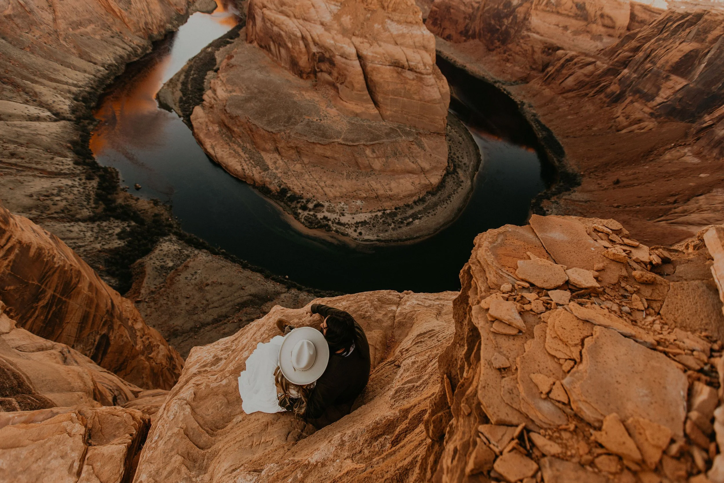 Page, Arizona Wedding Photographer: Horseshoe Bend, Antelope Canyon &amp; Lake Powell Elopements