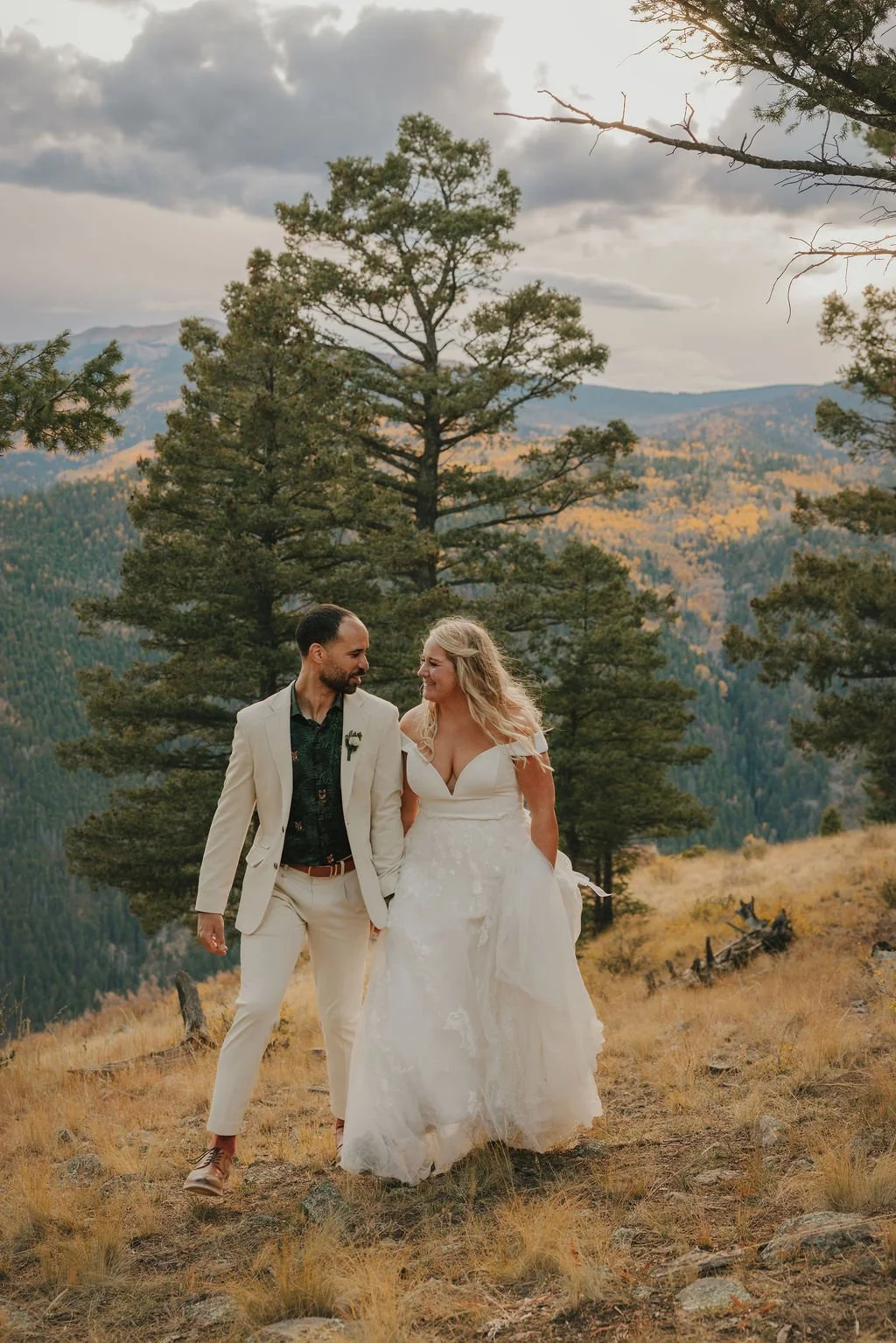 Red River Mountain Wedding Photographer: Your Complete Guide to a New Mexico Mountain Wedding