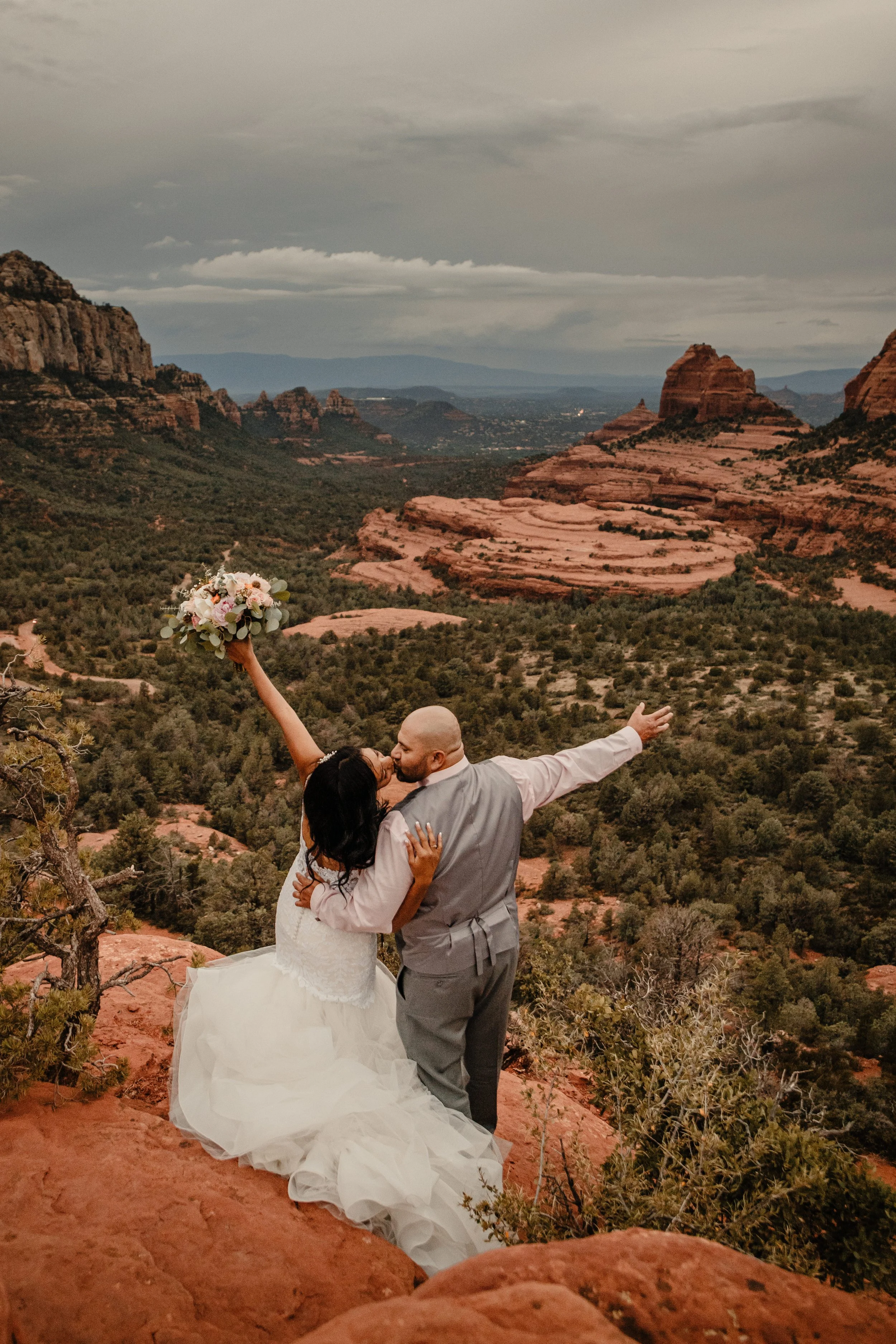 Flagstaff Outdoor Wedding Photographer: Capturing Your Forest, Mountain &amp; Canyon Celebration
