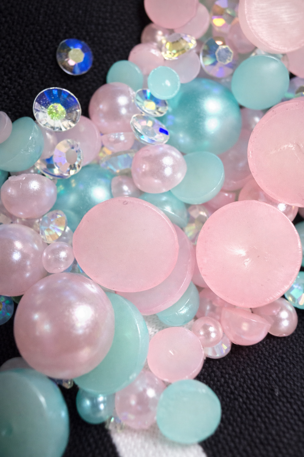 Sugar Tide Flat Back Pearls