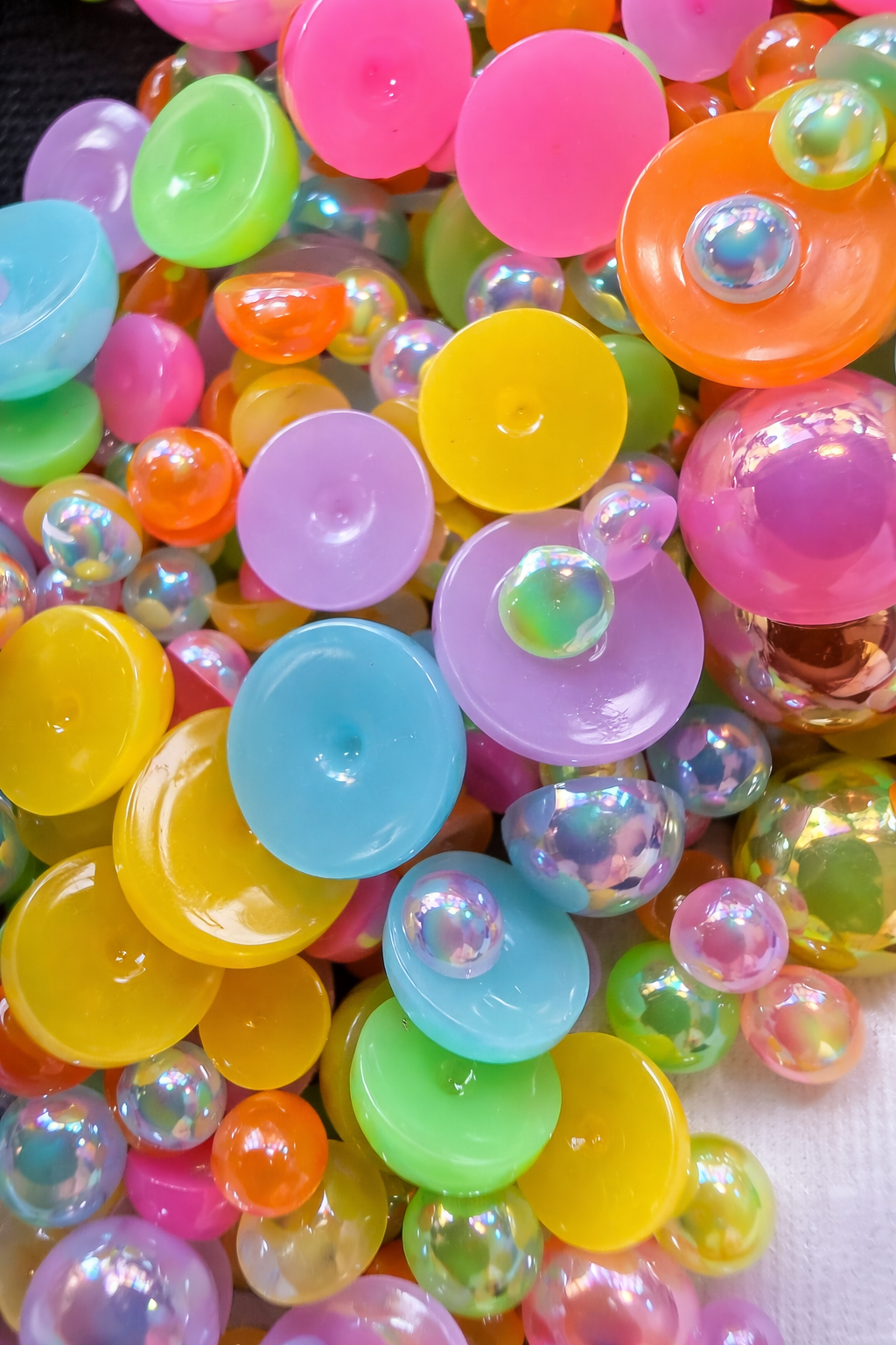 Bubble Gum Static Flat Back Pearls