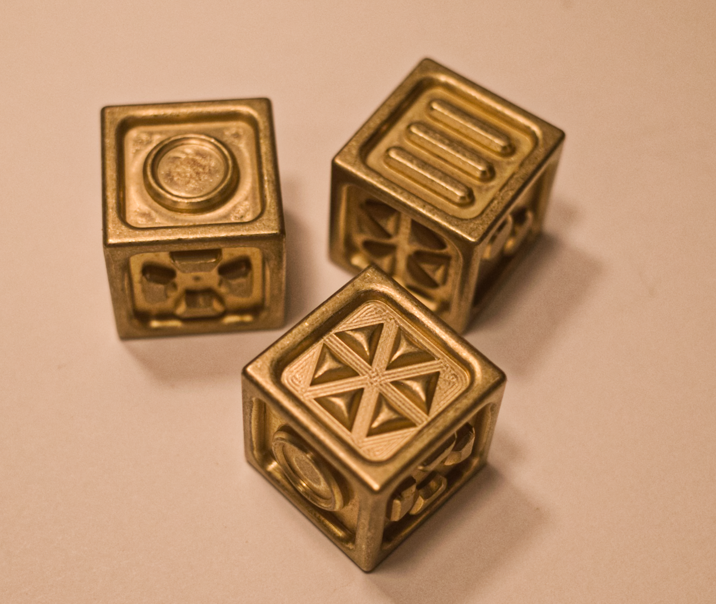 Brass Dice (Quantity: 1)