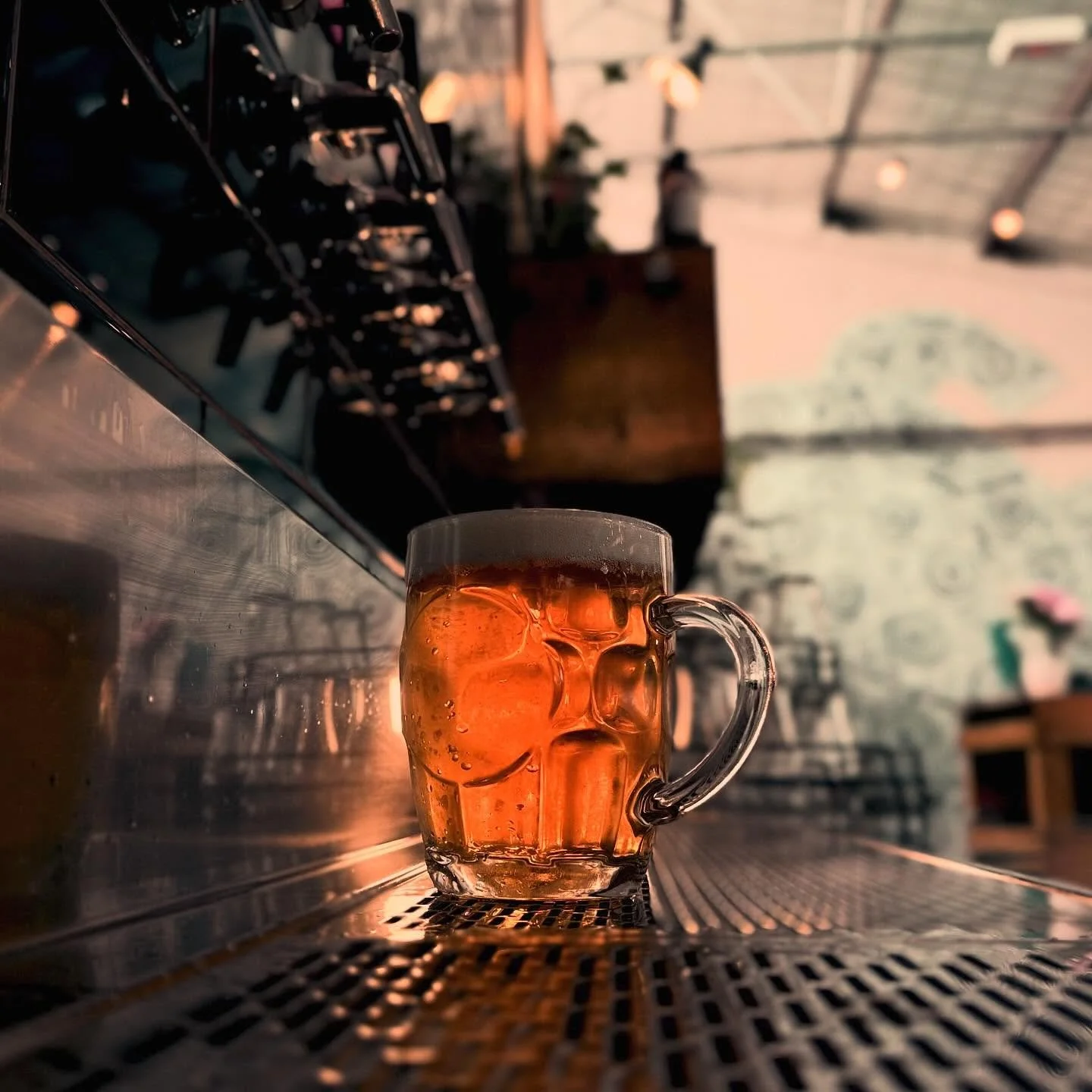 Craft Beer Fun Facts- 
Beer O&rsquo;clock was officially recognized by the Oxford Dictionary in 2015 as a facetious but culturally significant term. According to one poll, 5pm is considered the official &ldquo;beer o&rsquo;clock&rdquo; in Australia.
