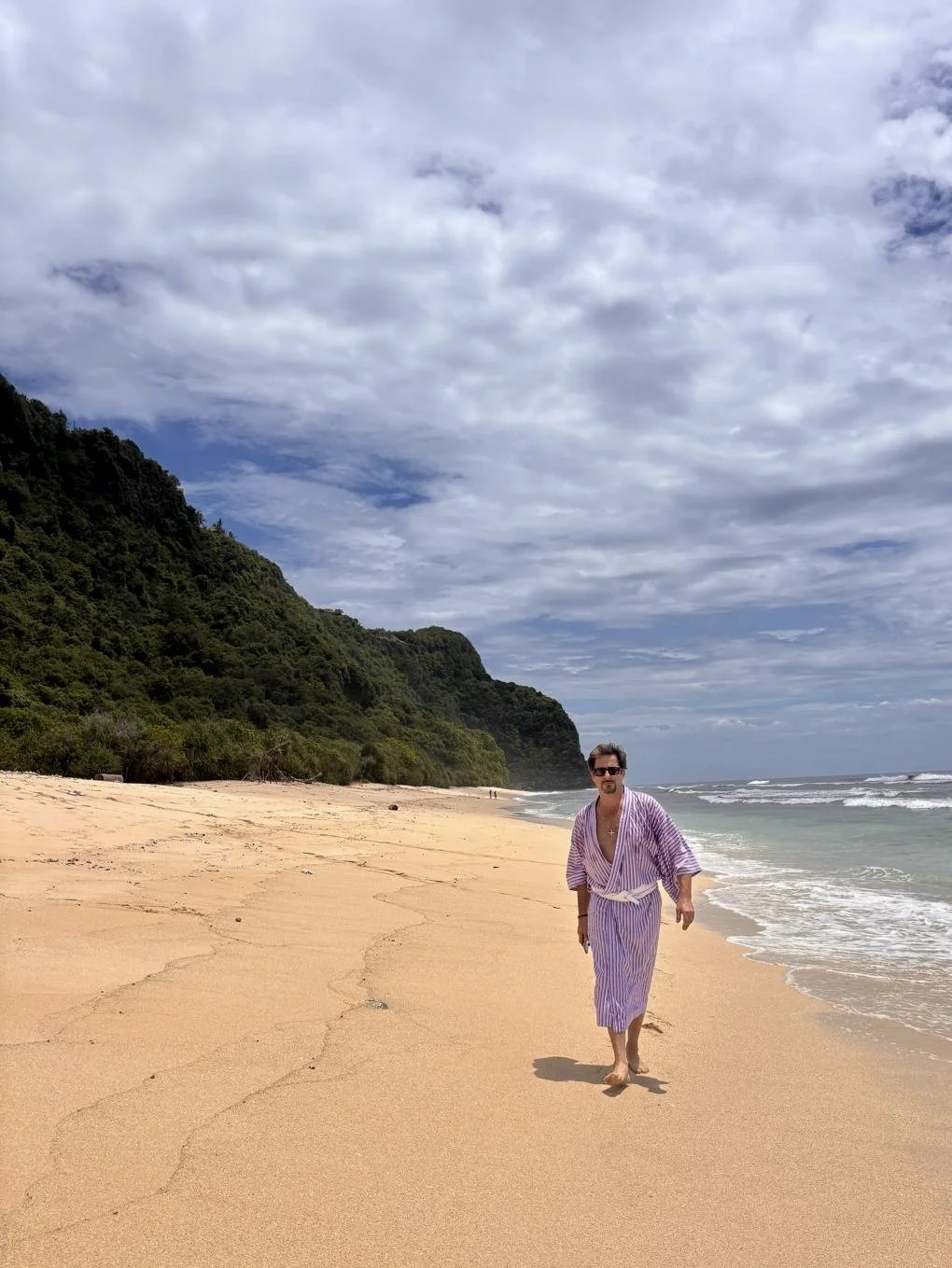 pantai-nunggalan-vro-2.jpg