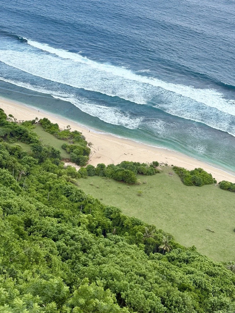 pantai-nunggalan-vro3089.jpeg