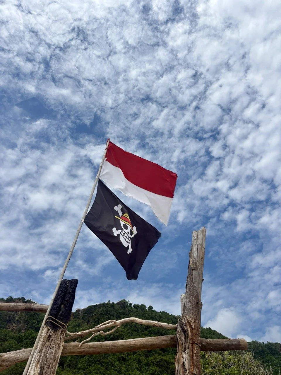 pantai-nunggalan-vro3368.jpeg