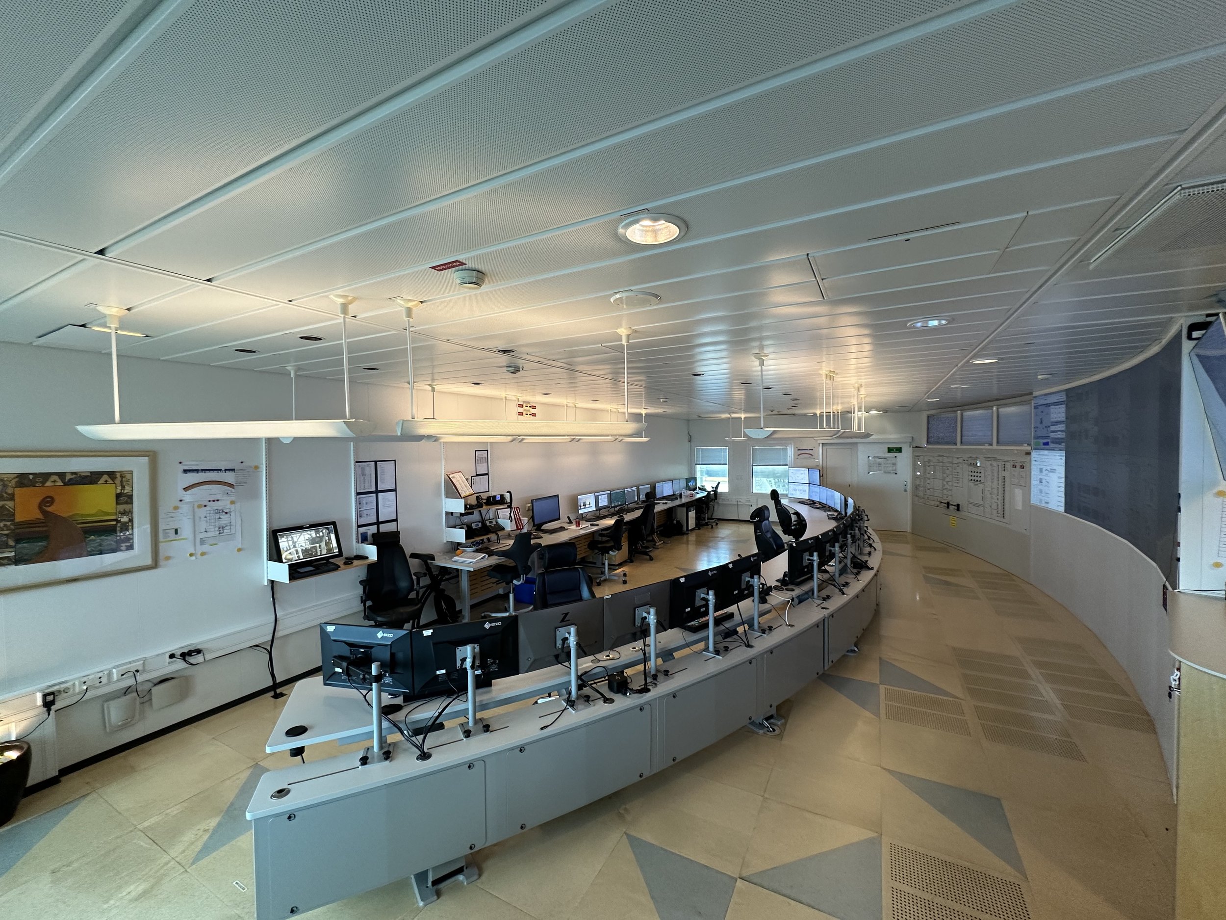 Ergodesk-operator-ergonomisk-operatorbord-kontrollrom