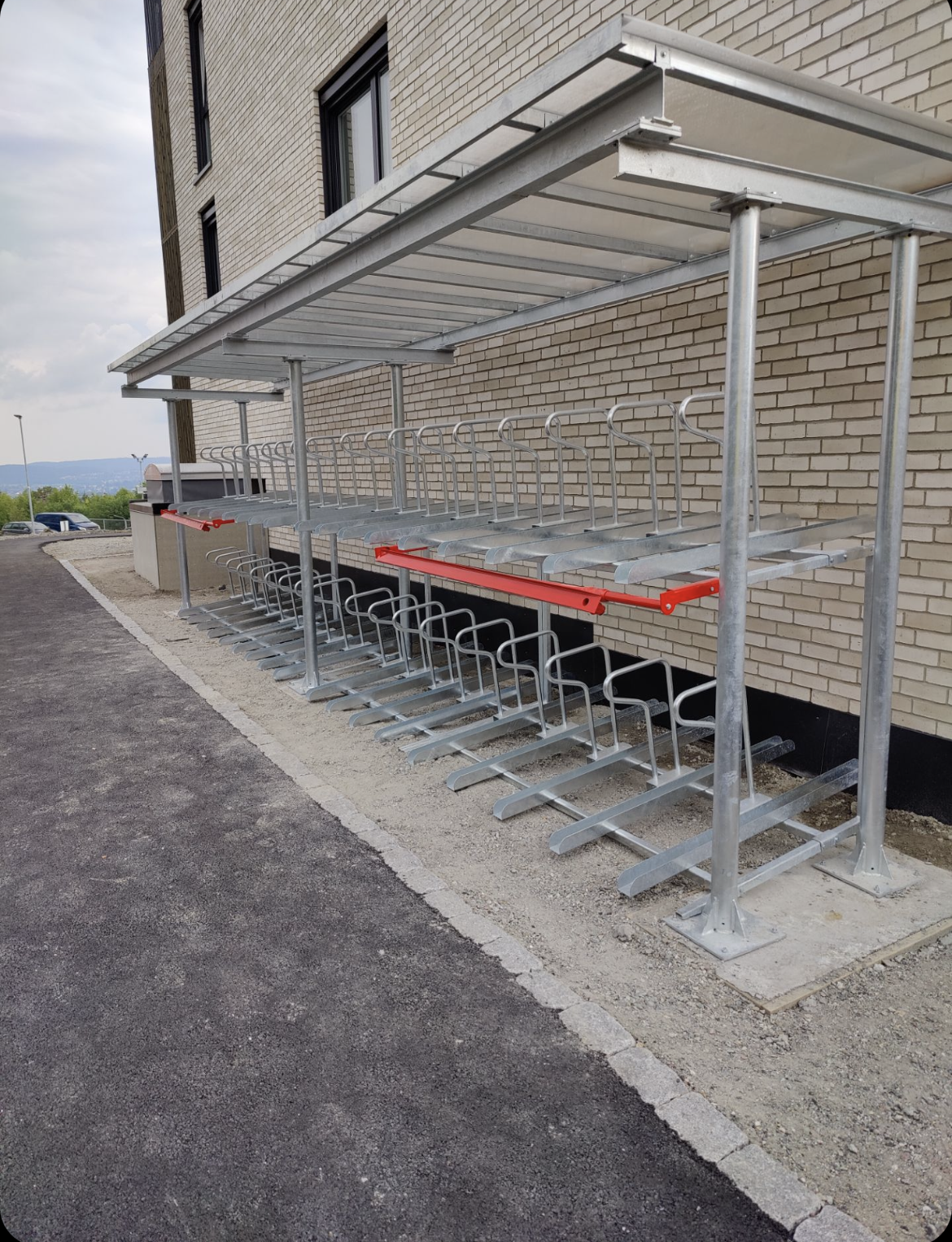 Bilde med SR 10-2 med og uten lasteskinne