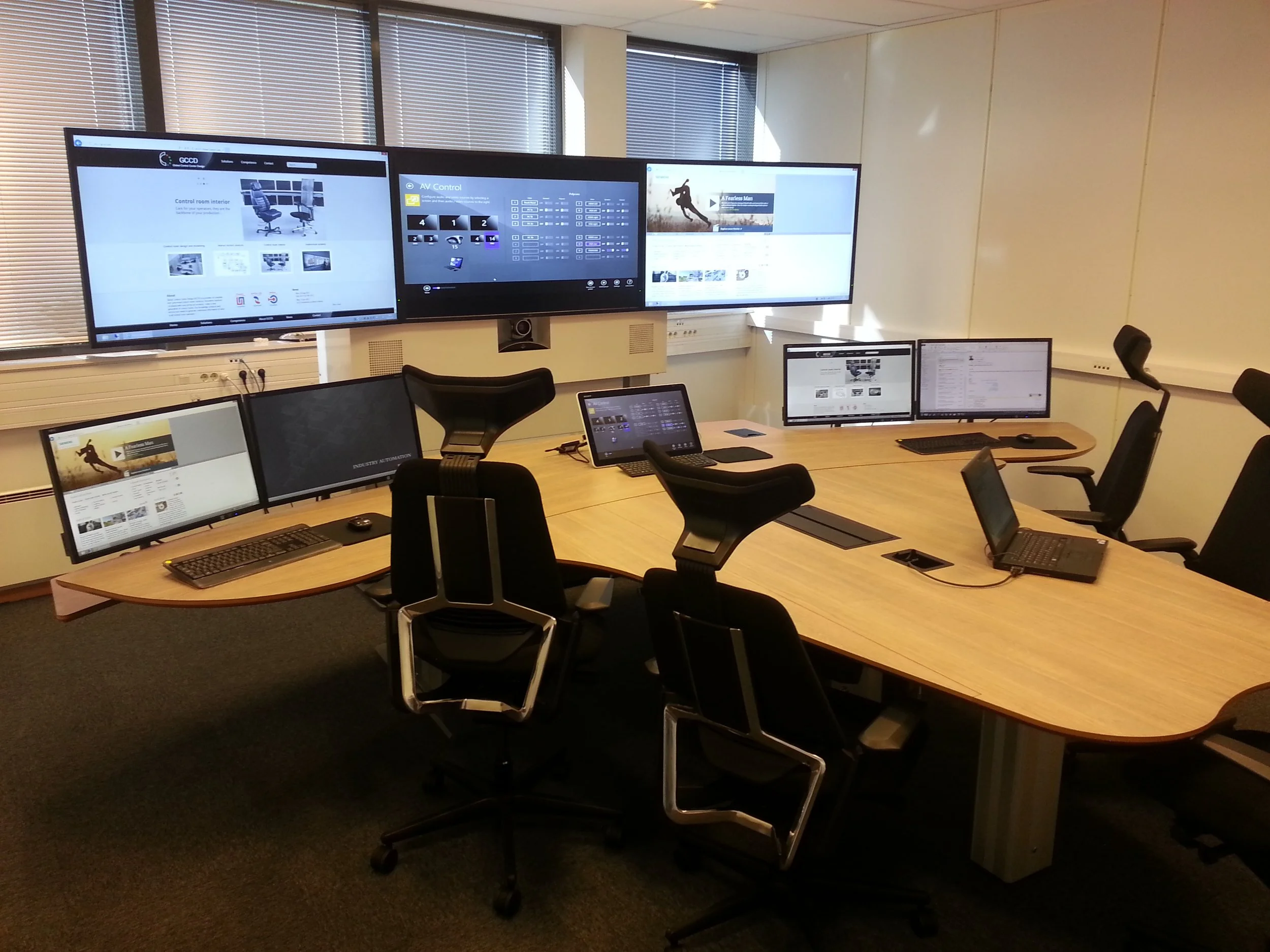 Remote expert center