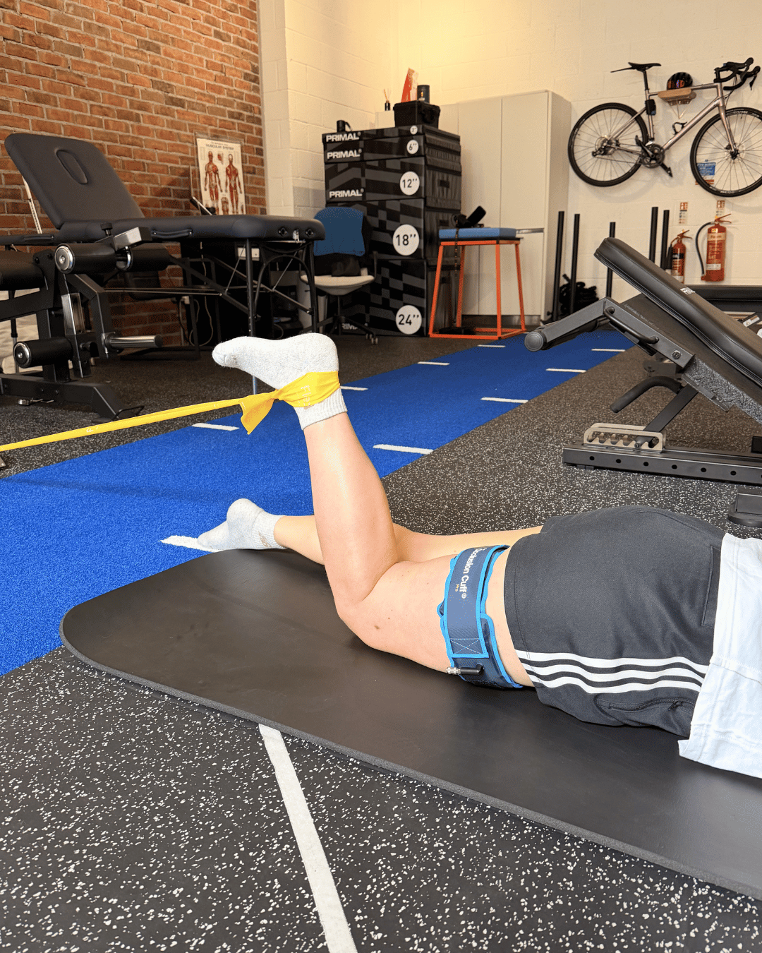 Blood flow restriction training during ACL rehabilitation at ADAPT. PERFORM. physiotherapy clinic in Bristol BS2