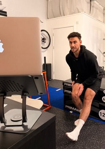 Online running knee physio assessment