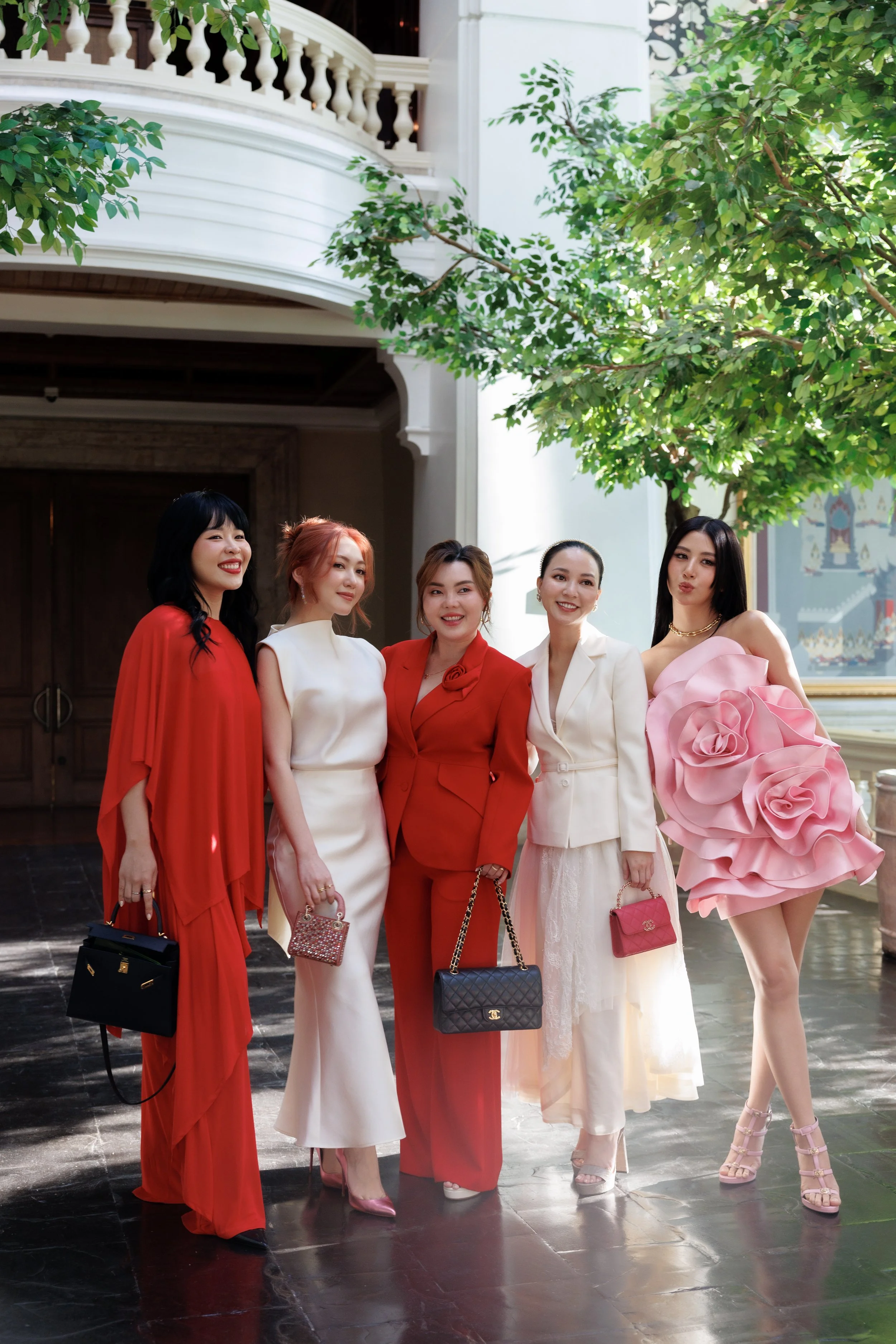 Trinh Meow là 1 trong 9 đại diện đến từ Đông Nam Á tham dự Pond’s Skin Institute tại Thái Lan cùng các KOL Hannah Olala, An Phương, Chloe Nguyễn, Quỳnh Anh Shyn