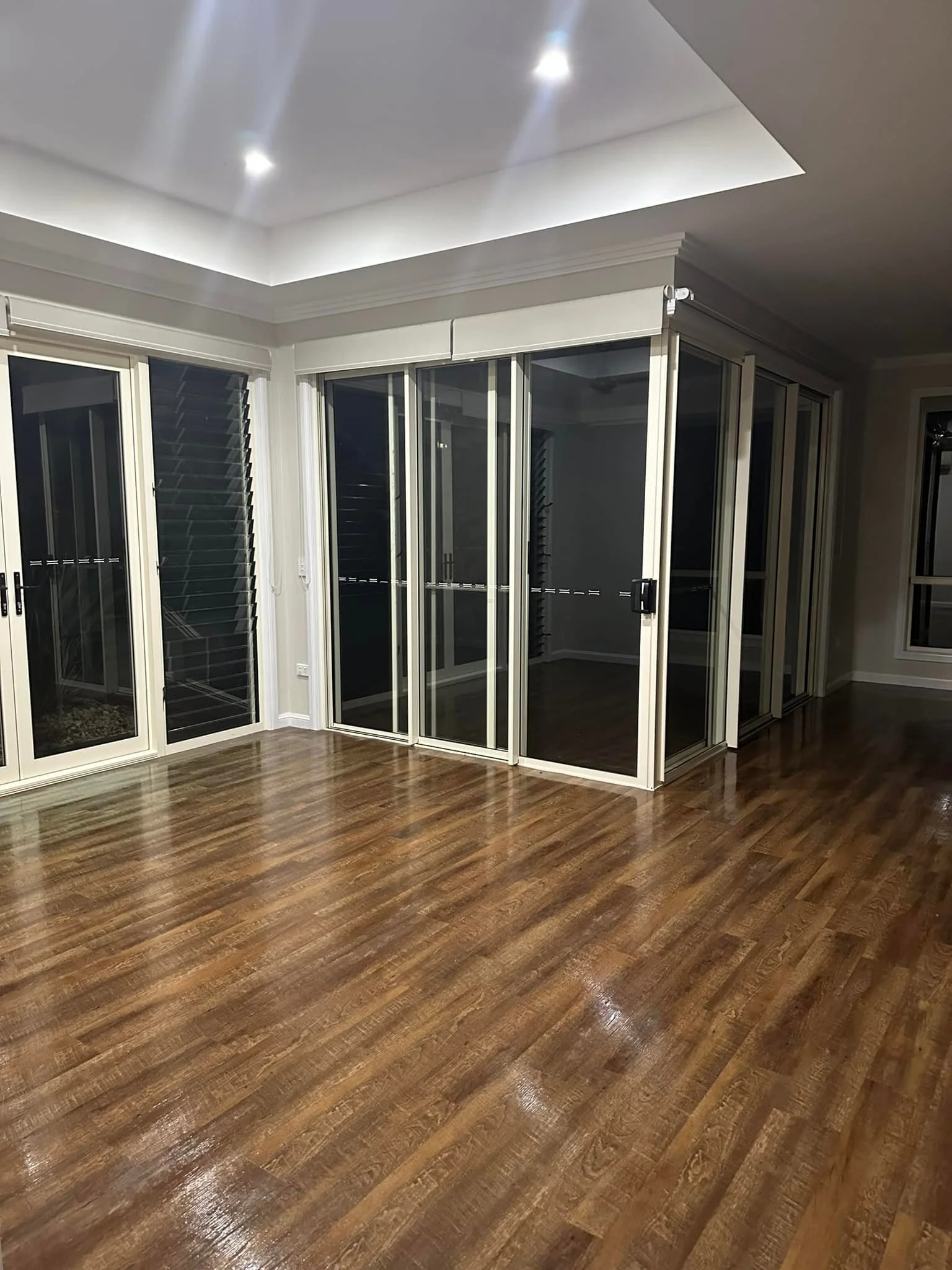 Cleaned living room from one of our Bond Cleans.