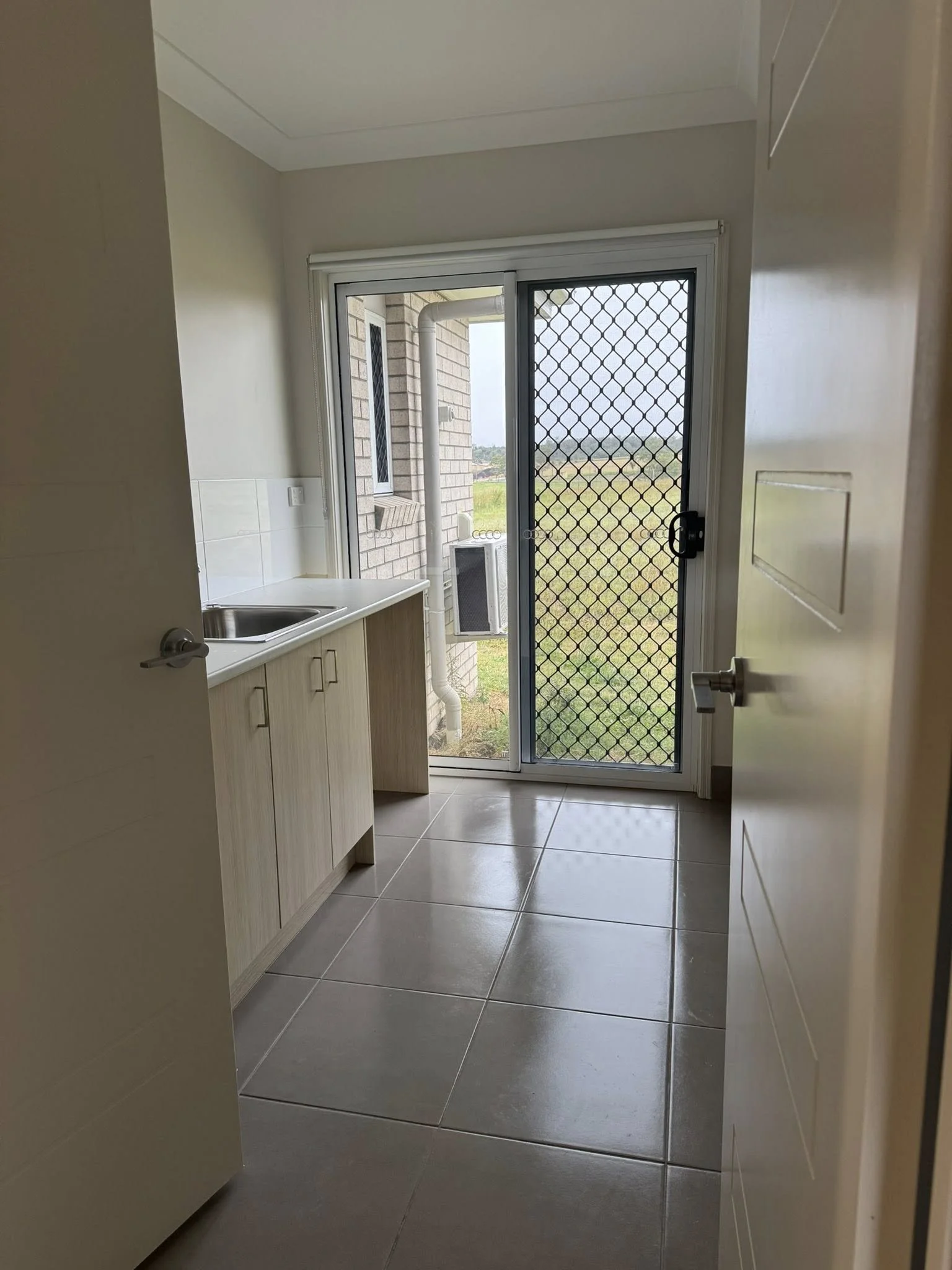 Cleaned kitchen from one of our Bond Cleans.