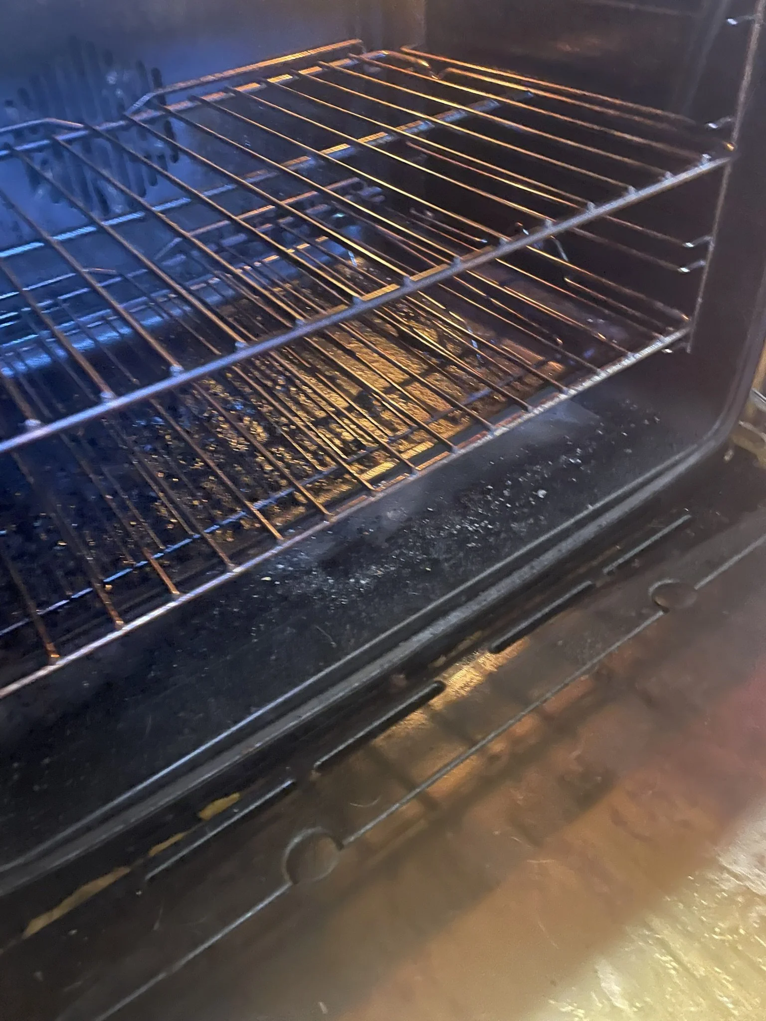 A "before" oven from one of our Bond Cleans