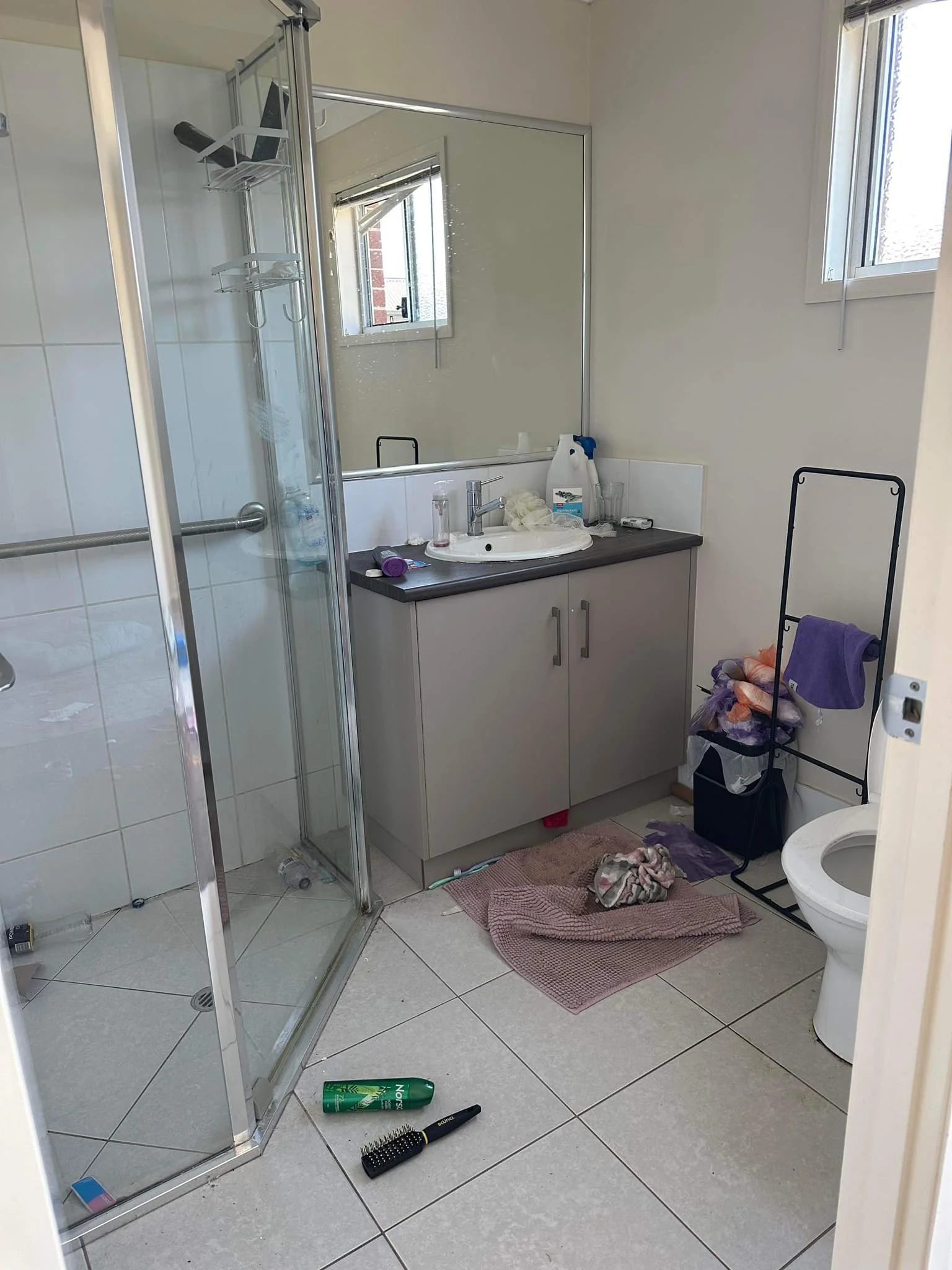 A "before" bathroom from one of our Bond Cleans