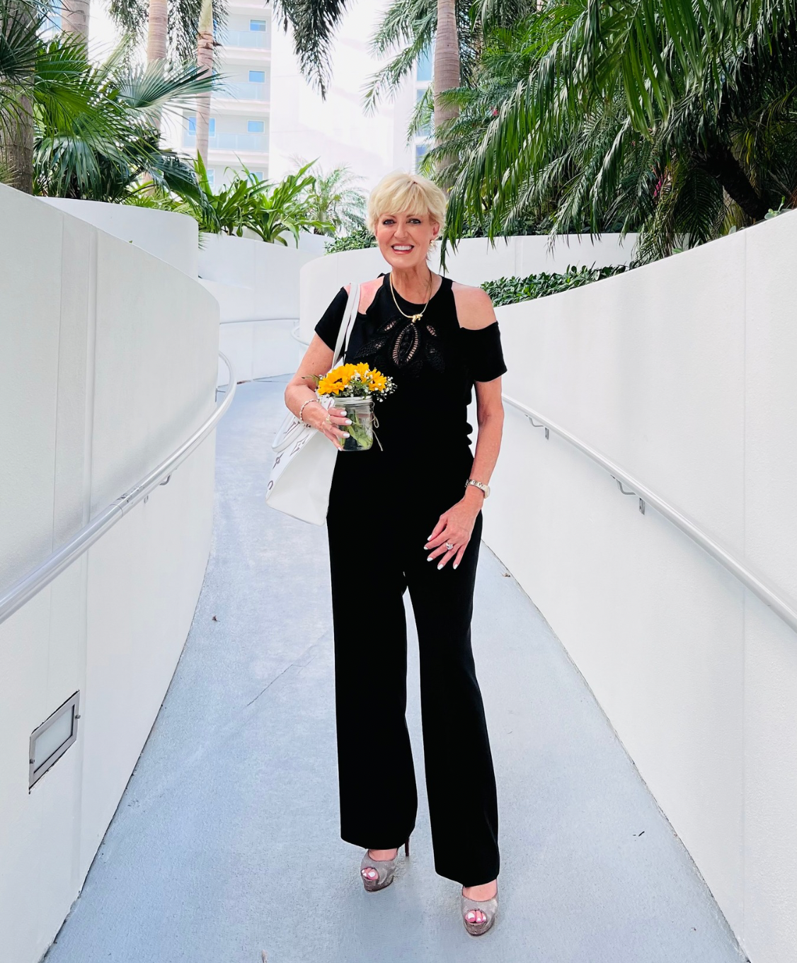 You can meet with a therapist from the comfort of your own home..PNG