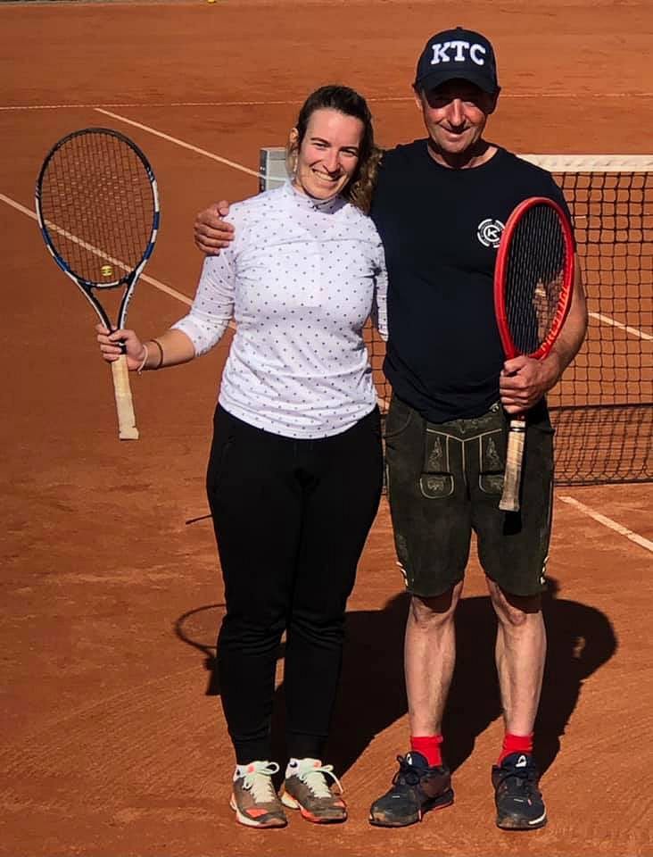 Er kam zurück, sah und siegte - Huber und Mitterer mit Mixed Doppel Sieg 2021, Mantl-Bernhard und Briegel Jugend Clubmeister