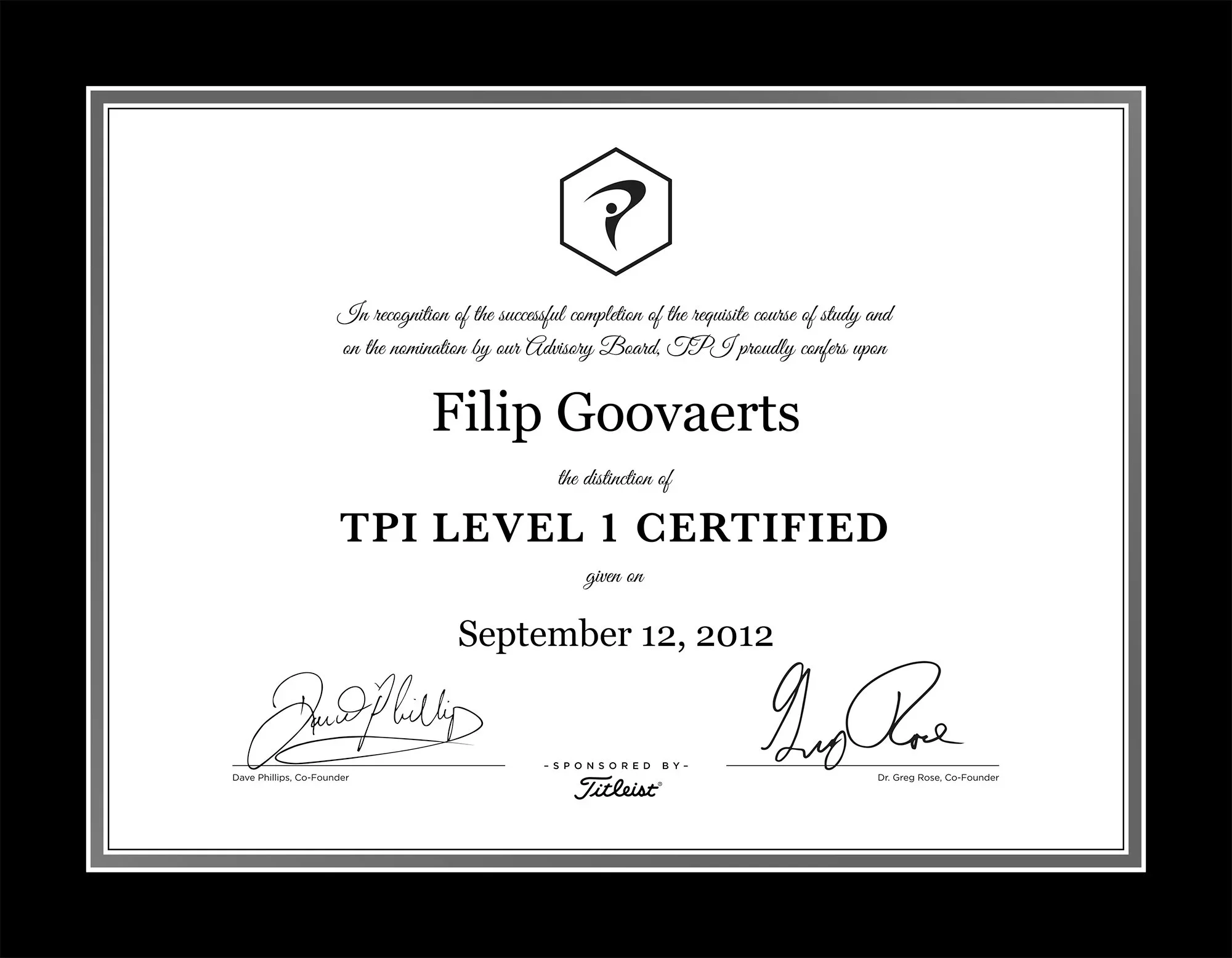 Certificaat van eigenschap van een TPI Level 1 in kennis, uitgereikt op 12 september 2012, met handtekeningen en logo's.