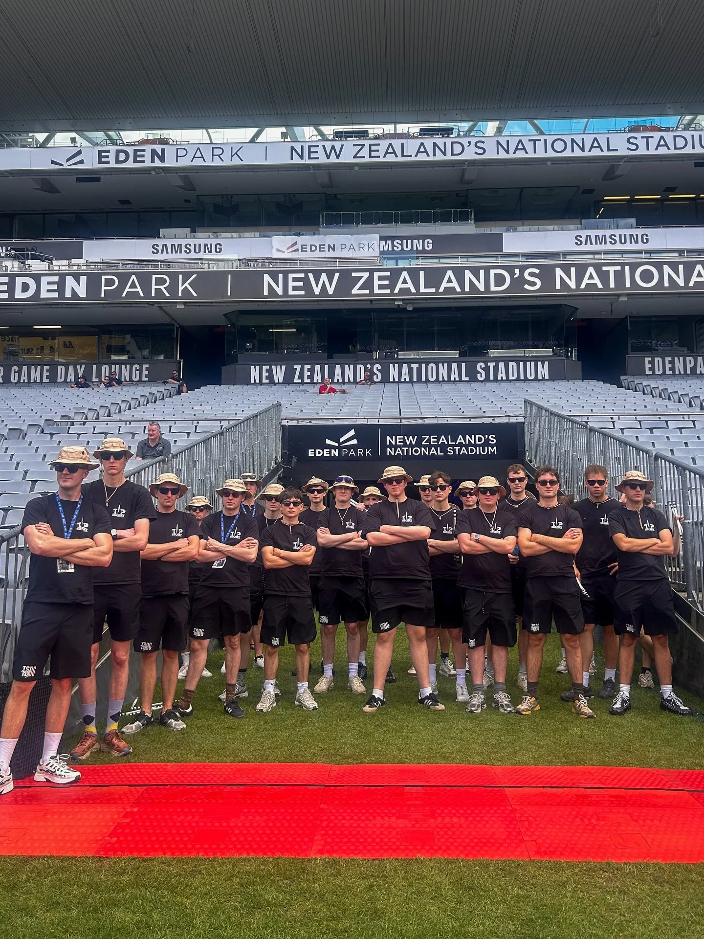It was an unforgettable moment for us, performing on such an iconic stage - Eden Park, New Zealand&rsquo;s national stadium. 🇳🇿🏟️

Huge thanks to @optik_meyer_moehlin_ for providing our sunglasses and looking after our eye protection. Your support