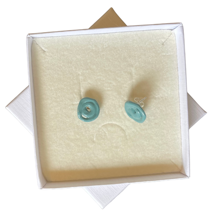 Post earrings