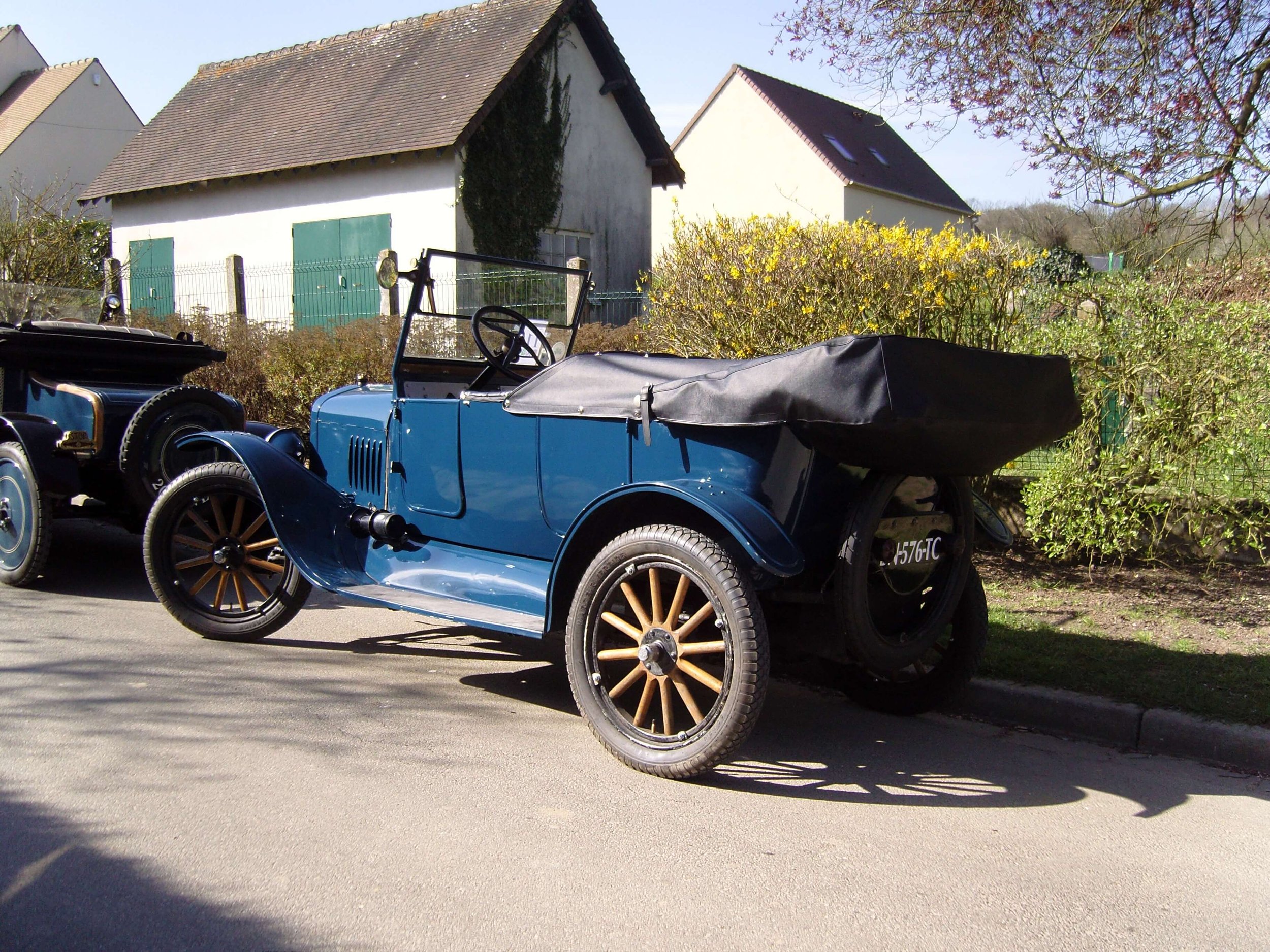 5-Ford-T-Touring-1923.jpg.jpeg